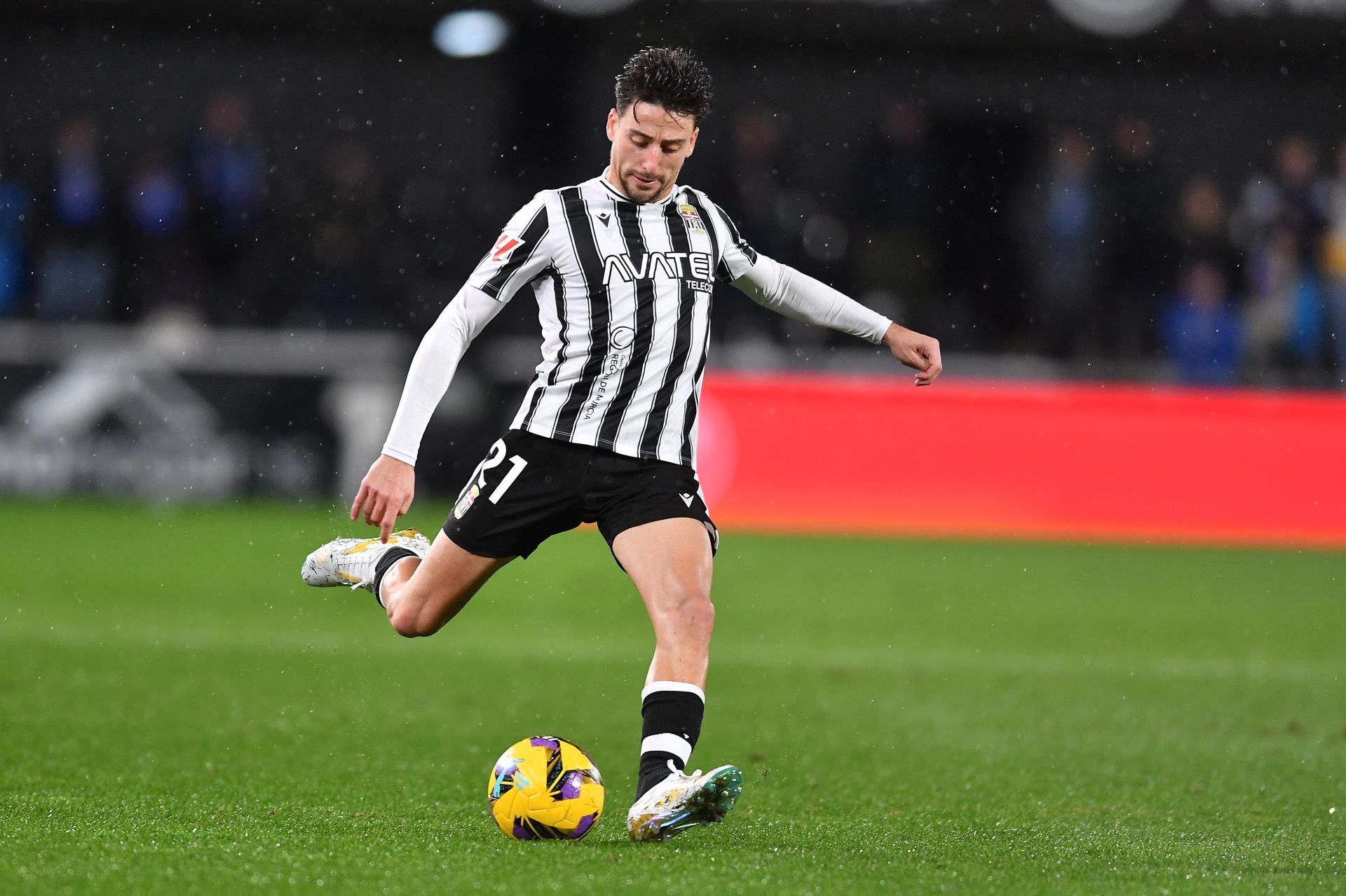 La derrota del Cartagena frente al Oviedo, en imágenes