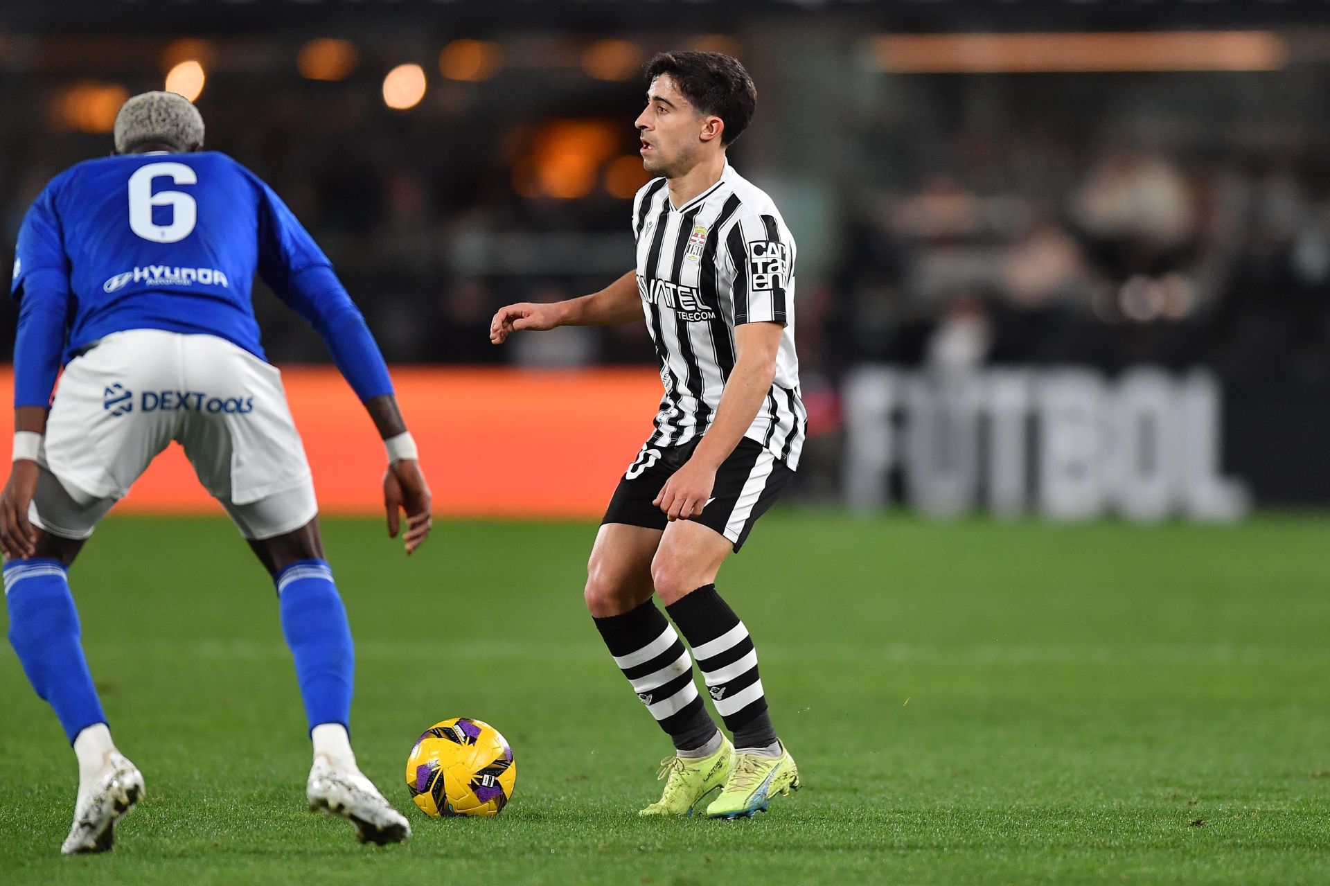 La derrota del Cartagena frente al Oviedo, en imágenes