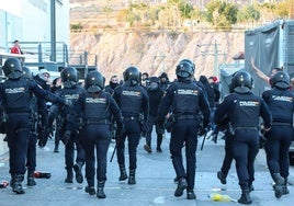 Altercados en la previa del Real Murcia - Hércules, en imágenes