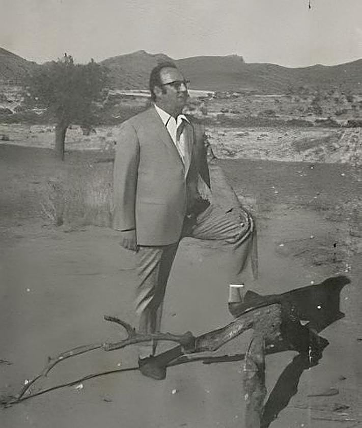 Imagen secundaria 2 - 1. Disco de Luis Lucena con canciones de Peremar; 2. Salvador Pérez Martínez, Peremar