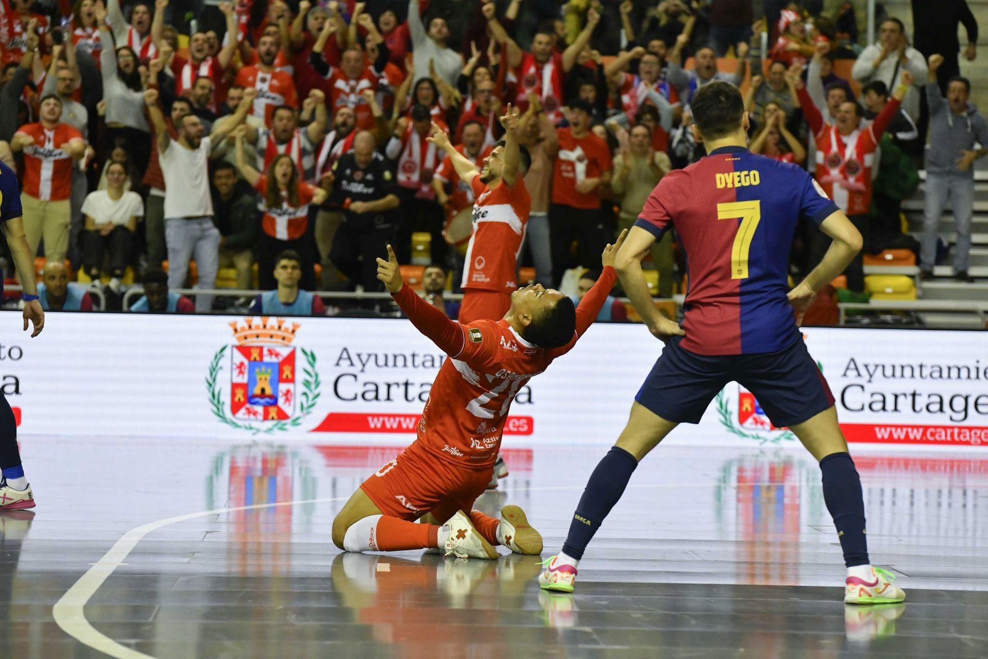 La victoria del Jimbee Cartagena frente al Barça, en imágenes