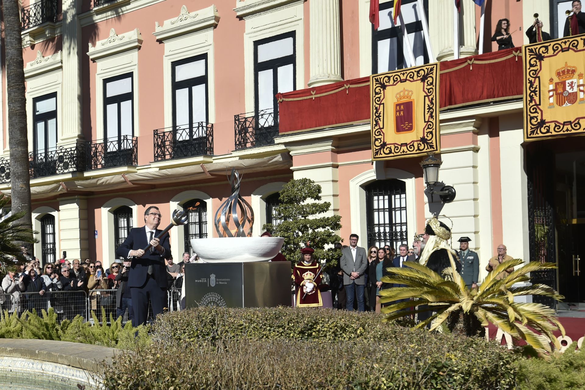 El encendido del pebetero del 1200 aniversario de Murcia y acto inaugural, en imágenes