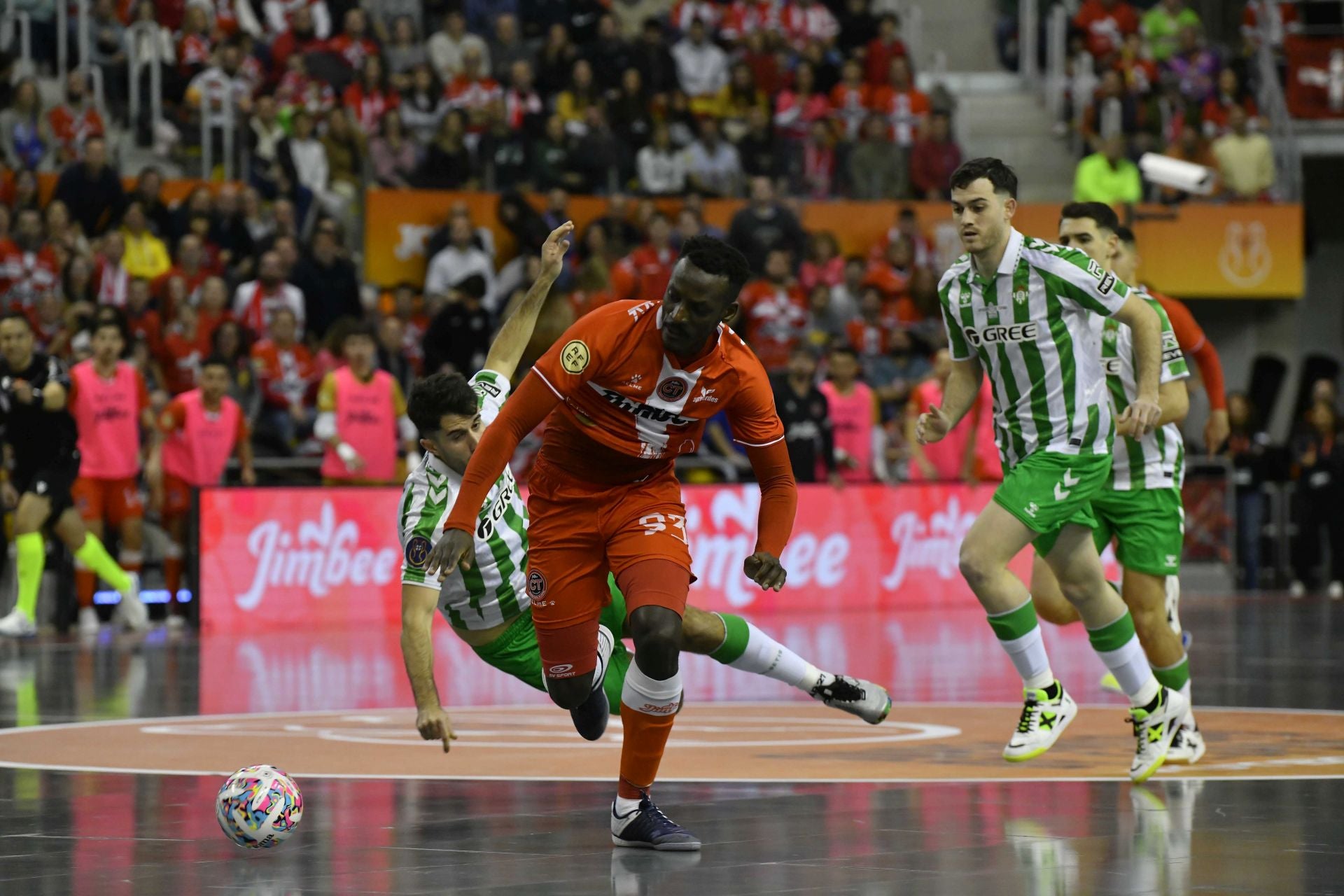 El Jimbee consigue la Supercopa ante el Betis