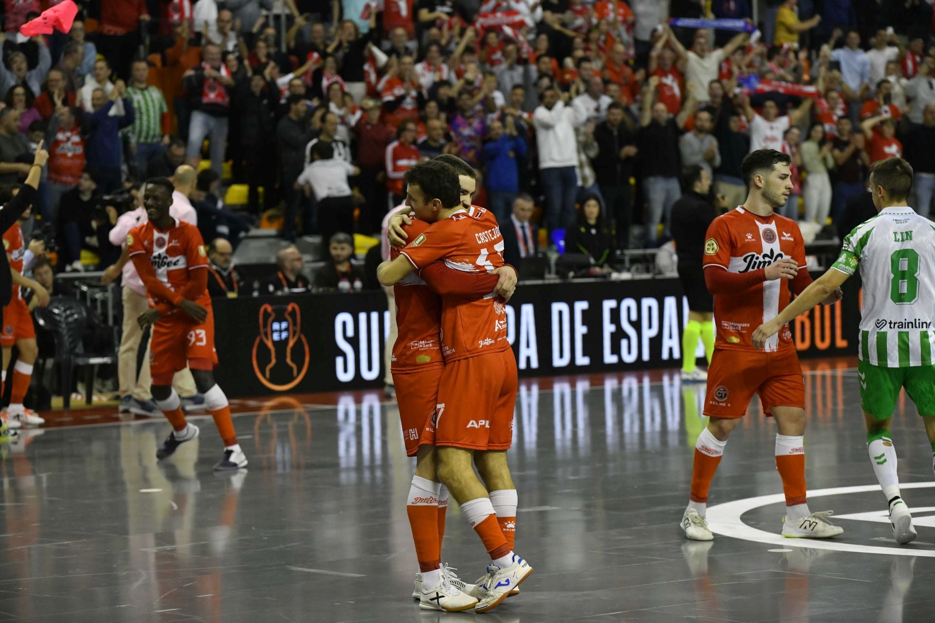 El Jimbee consigue la Supercopa ante el Betis