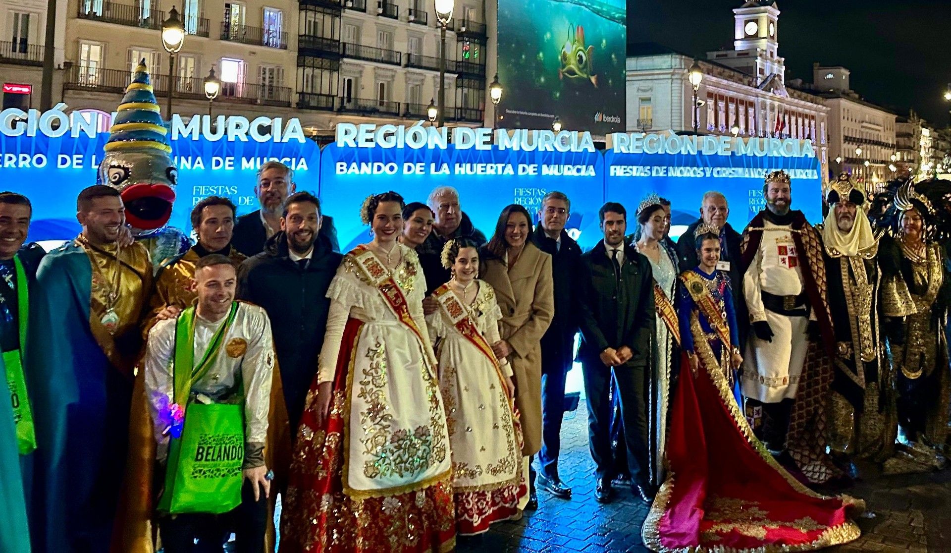 Las imágenes del desfile de Moros y Cristianos, sardineros y huertanos en Madrid