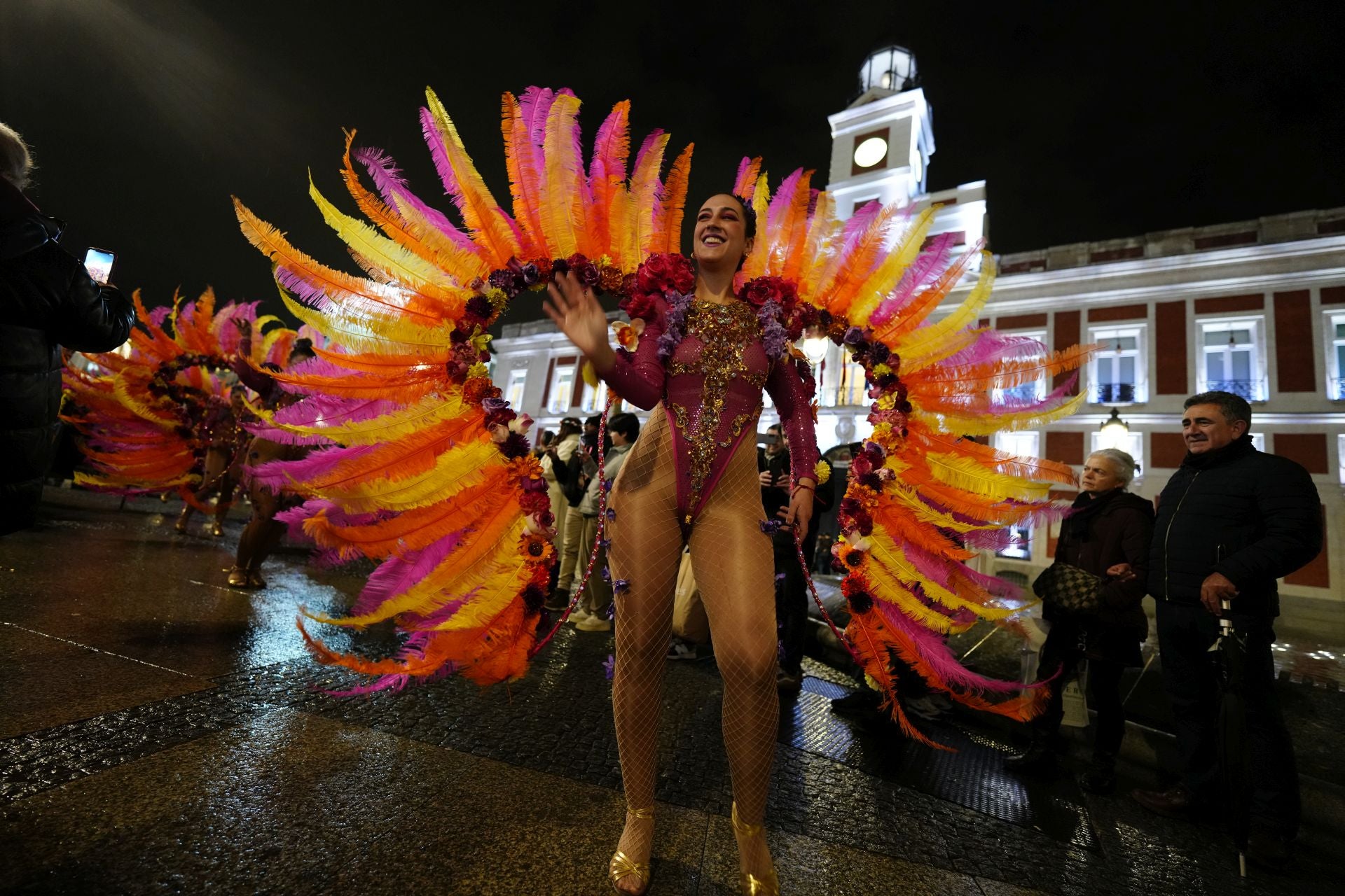 Las imágenes del desfile de Moros y Cristianos, sardineros y huertanos en Madrid