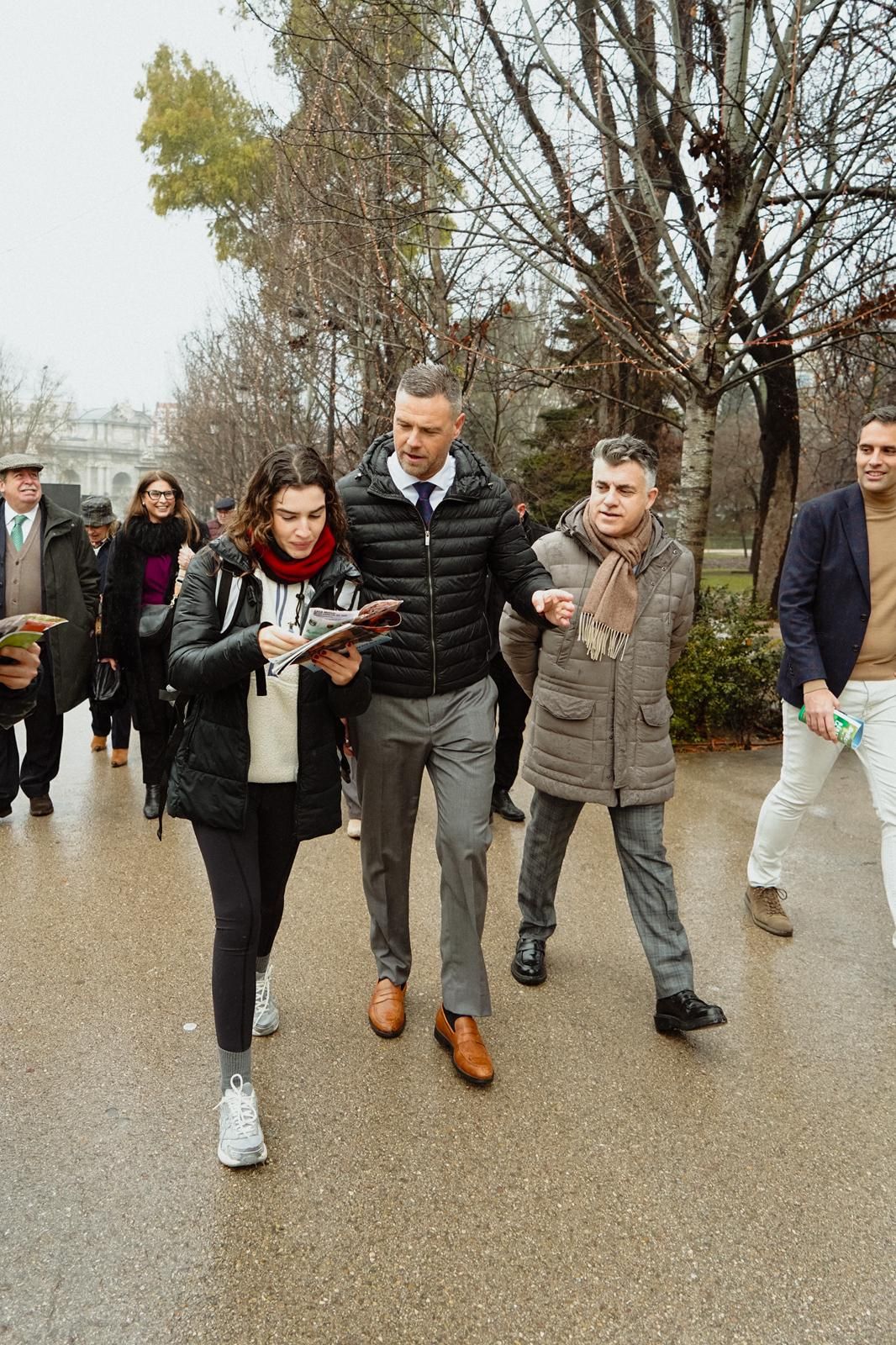 Caravaca recrea los caminos de la Cruz en el parque de El Retiro