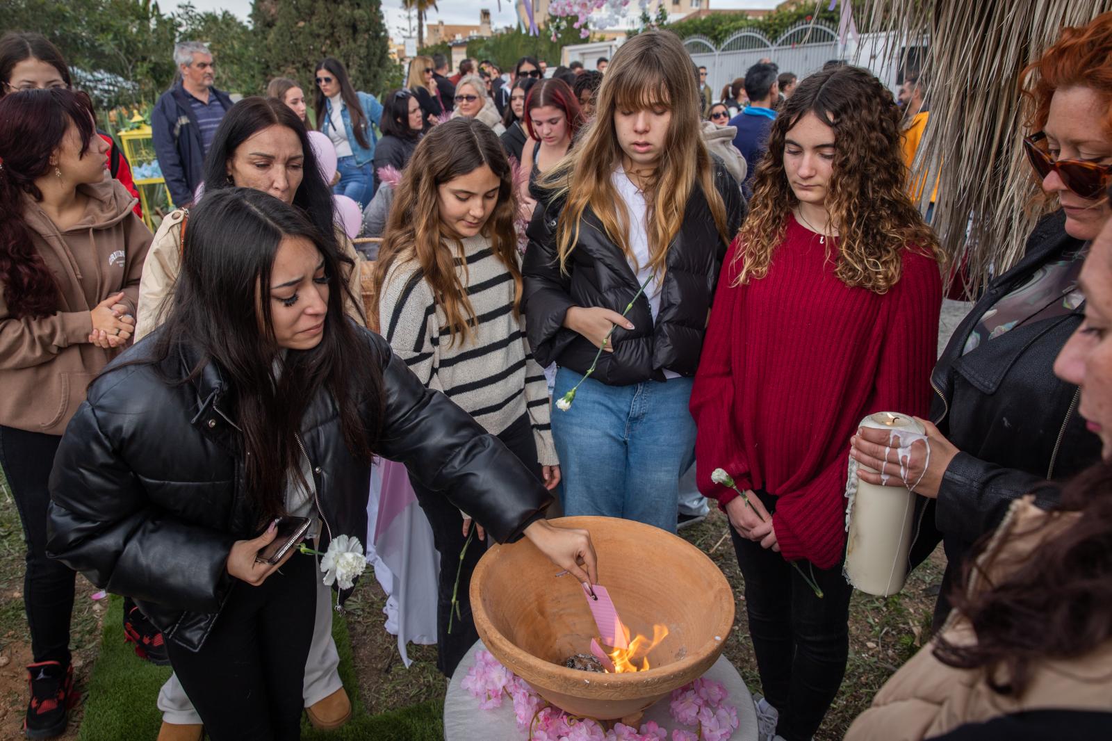 Las imágenes del homenaje a Cloe en Orihuela Costa