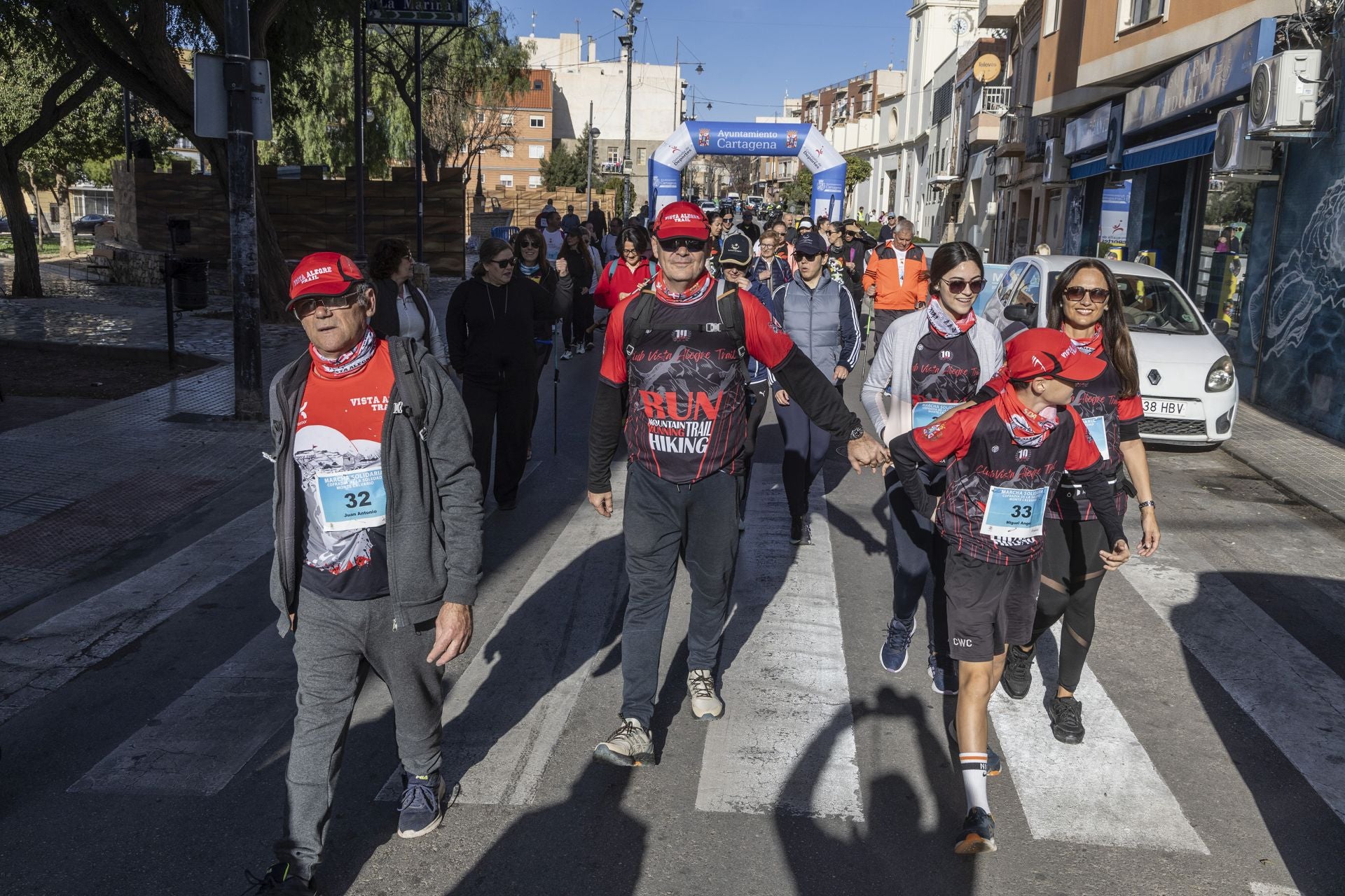 Las imágenes de la II Marcha solidaria subida al Calvario