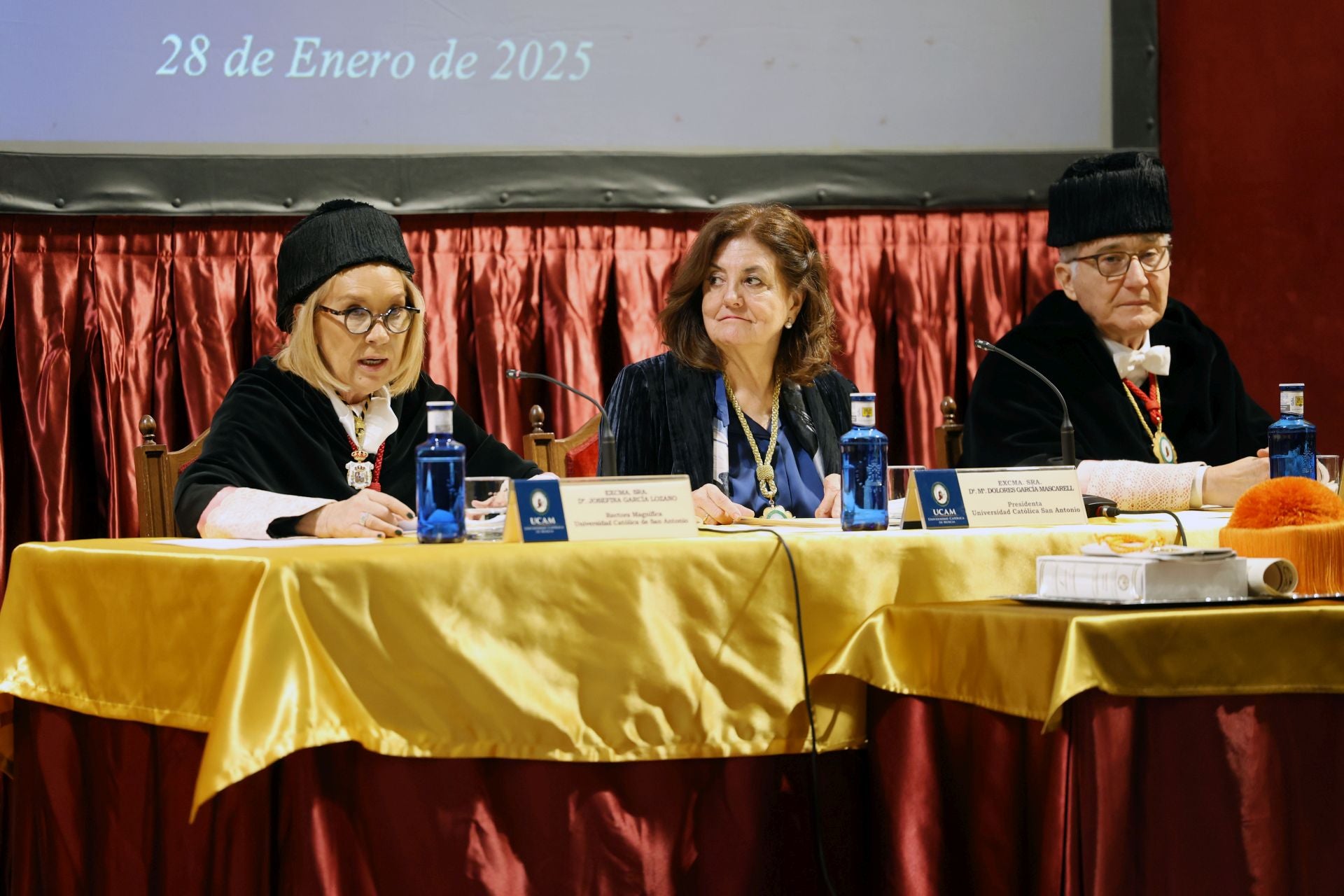 La UCAM nombra &#039;honoris causa&#039; al presidente de la Cámara de Comercio, en imágenes