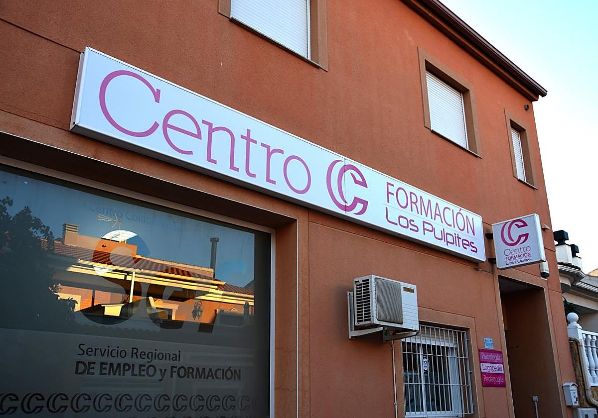 Fachada de las instalaciones del centro en Las Torres de Cotillas.