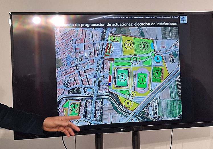 Las instalaciones han sido numeradas por orden de prioridad siendo la primera la pista de atletismo.