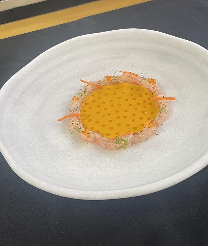 Imagen secundaria 2 - 1. Miguel Hernández logra el segundo premio. 2. El plato elaborado por el chef del restaurante Por Herencia. 