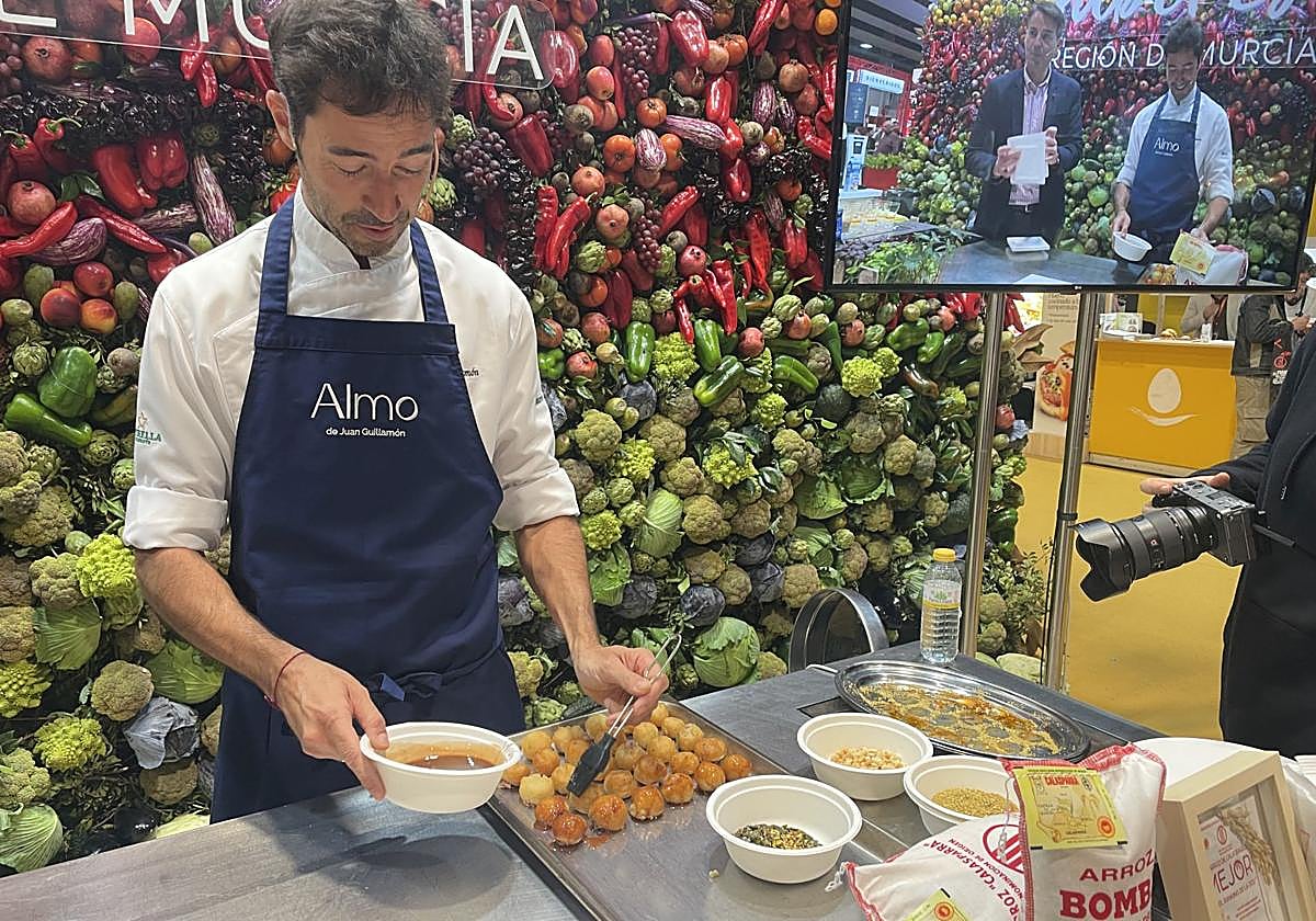 El chef de Almo, Juan Guillamón, durante su intervención en Madrid Fusión.