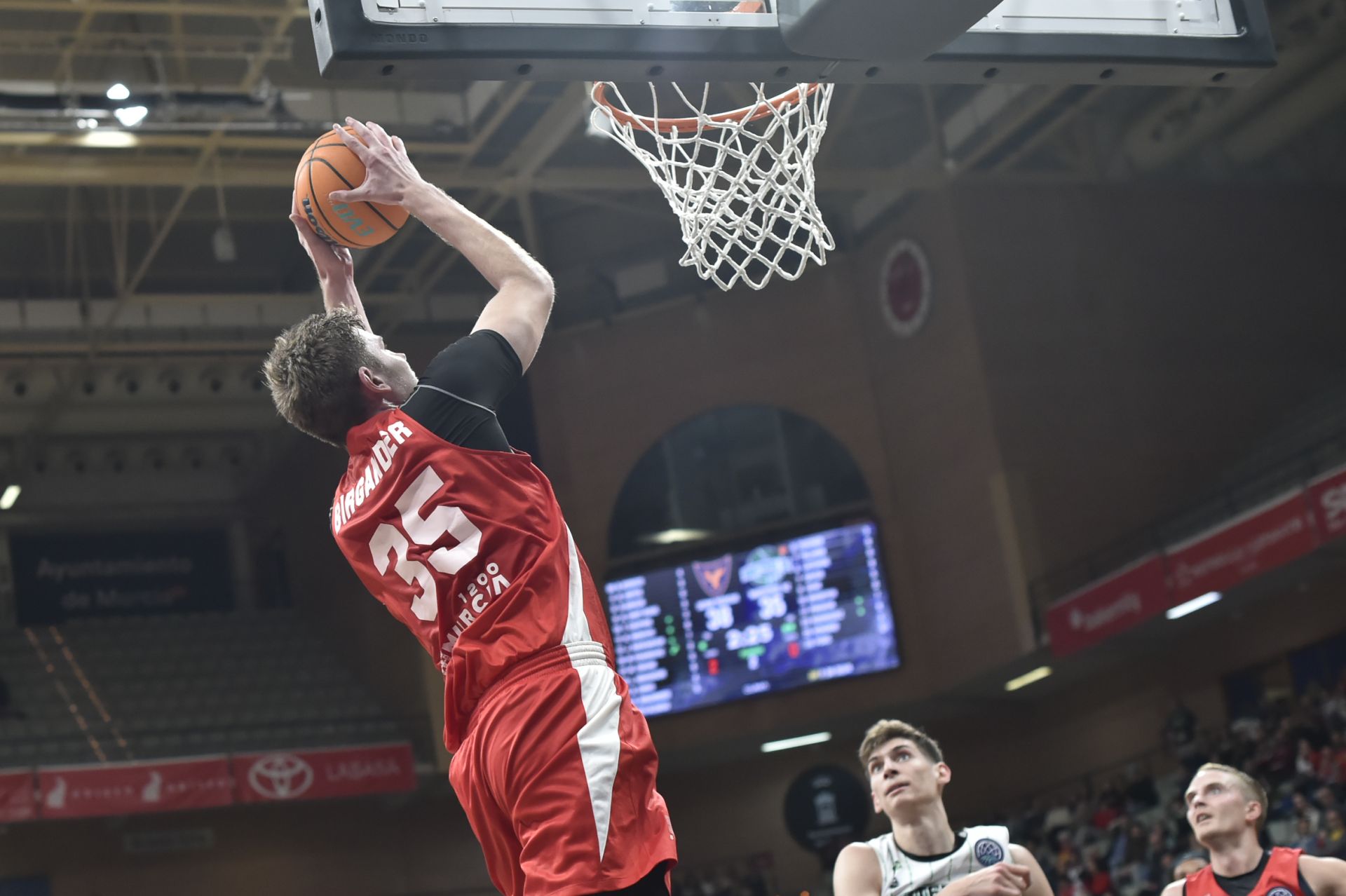 Las imágenes del UCAM-Nanterre (95-84)