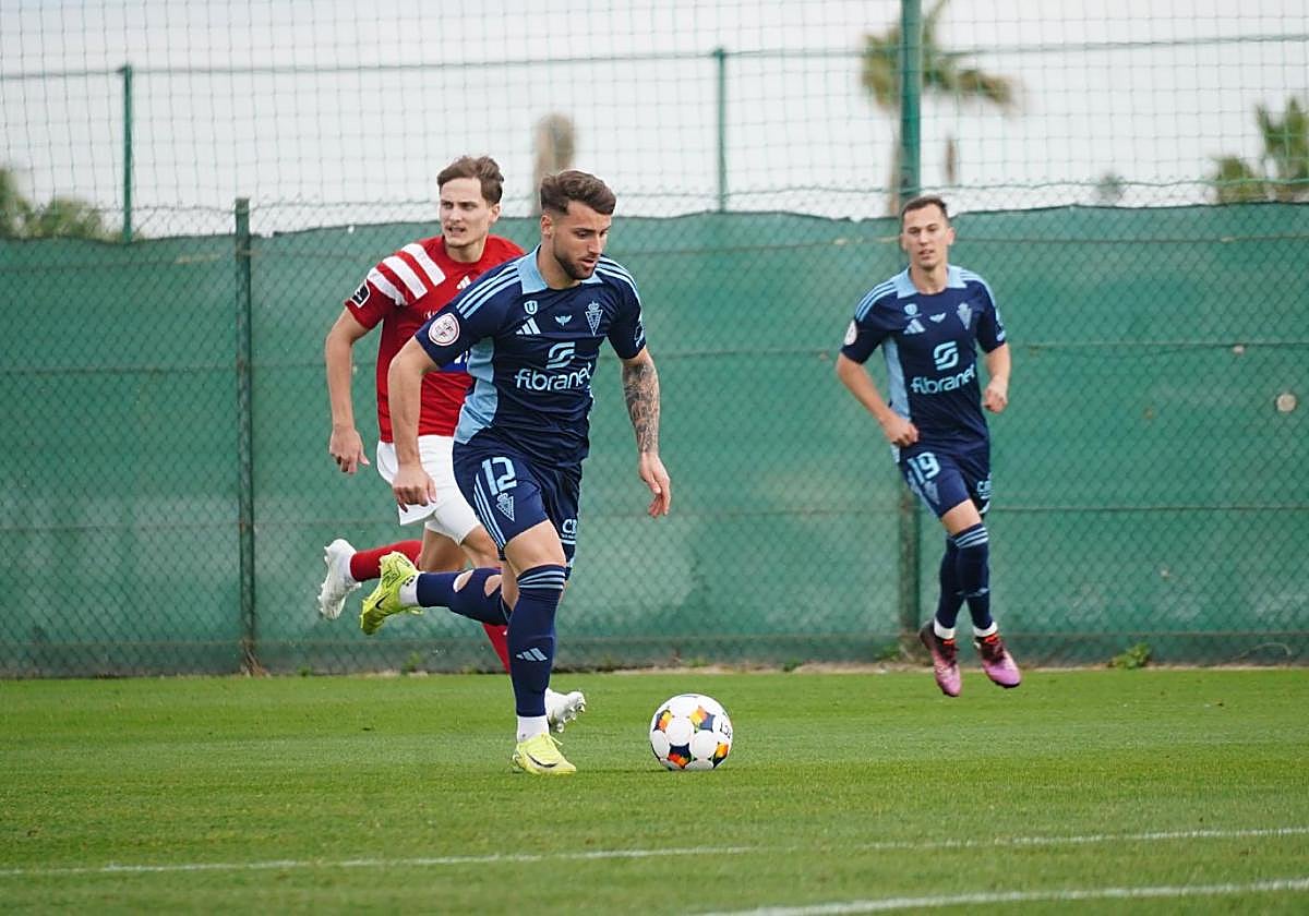 Alcaina, ante el Silkeborg IF.