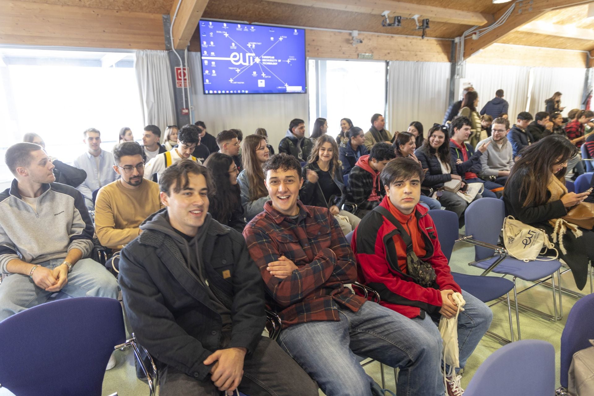 La UPCT recibe a 196 nuevos estudiantes de movilidad internacional, en imágenes