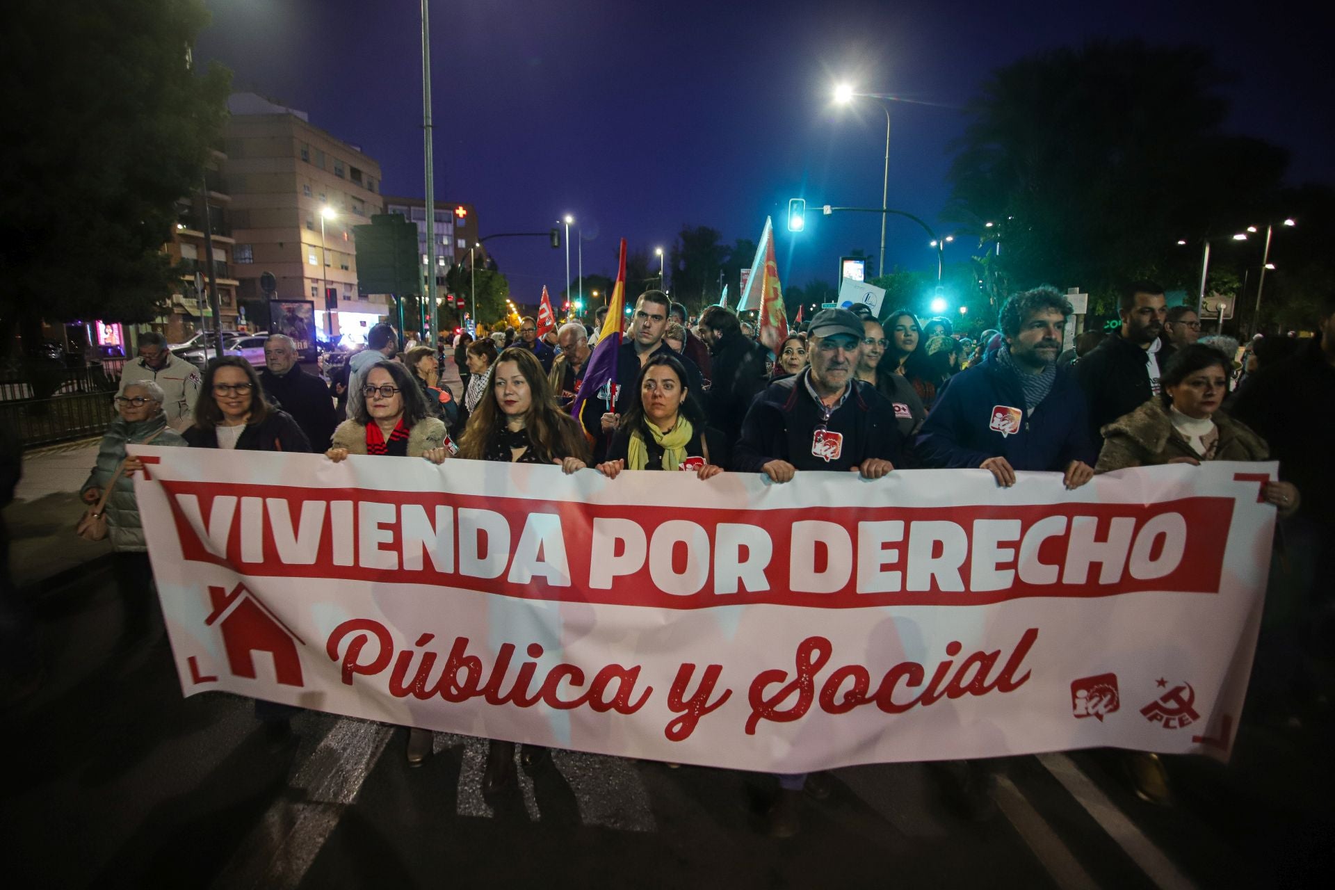 En imágenes, la marcha por la ILP por una vivienda digna