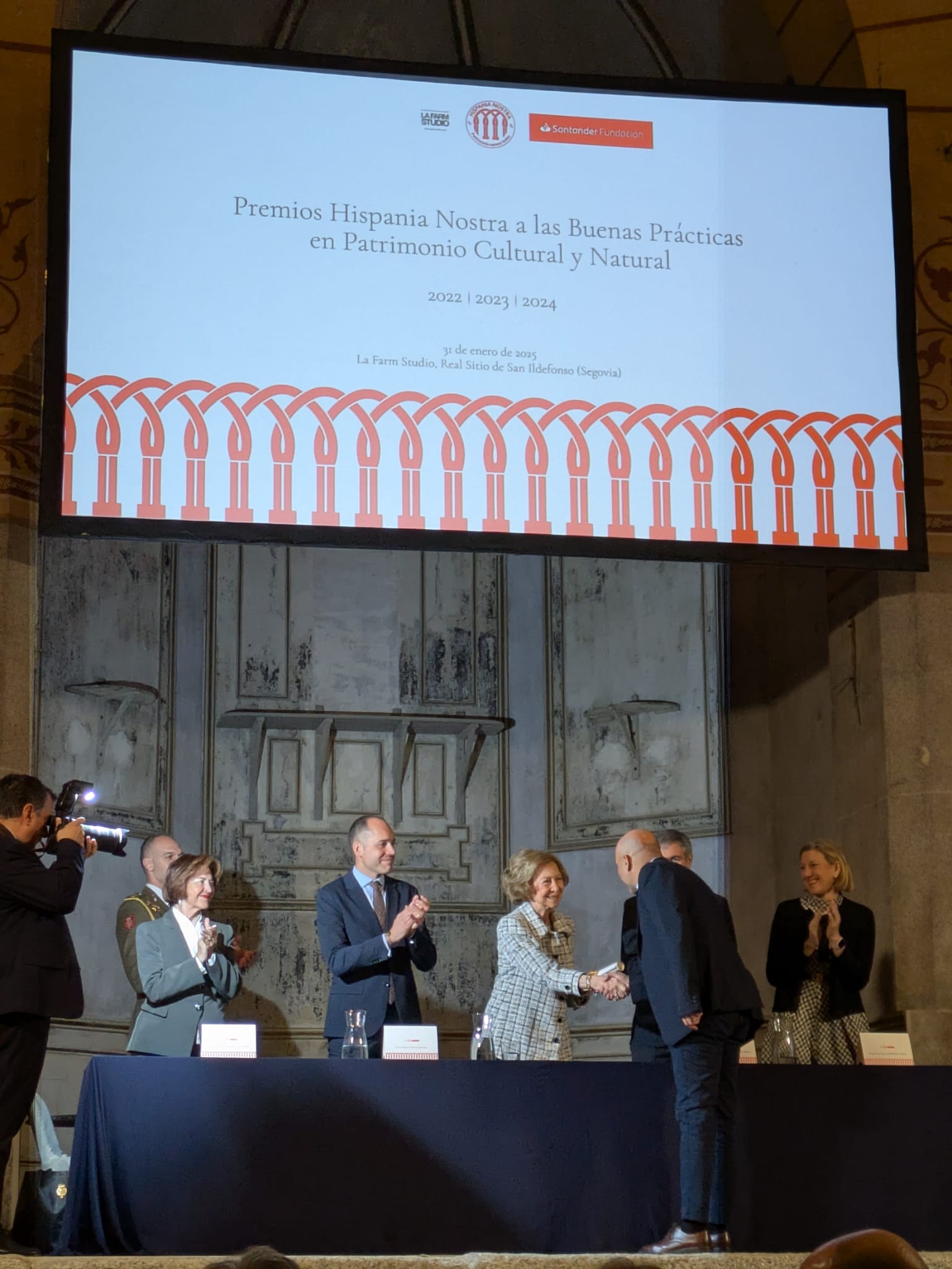 Jesús Joaquín López, de La Carraila, recoge su diploma por Legado Vivo