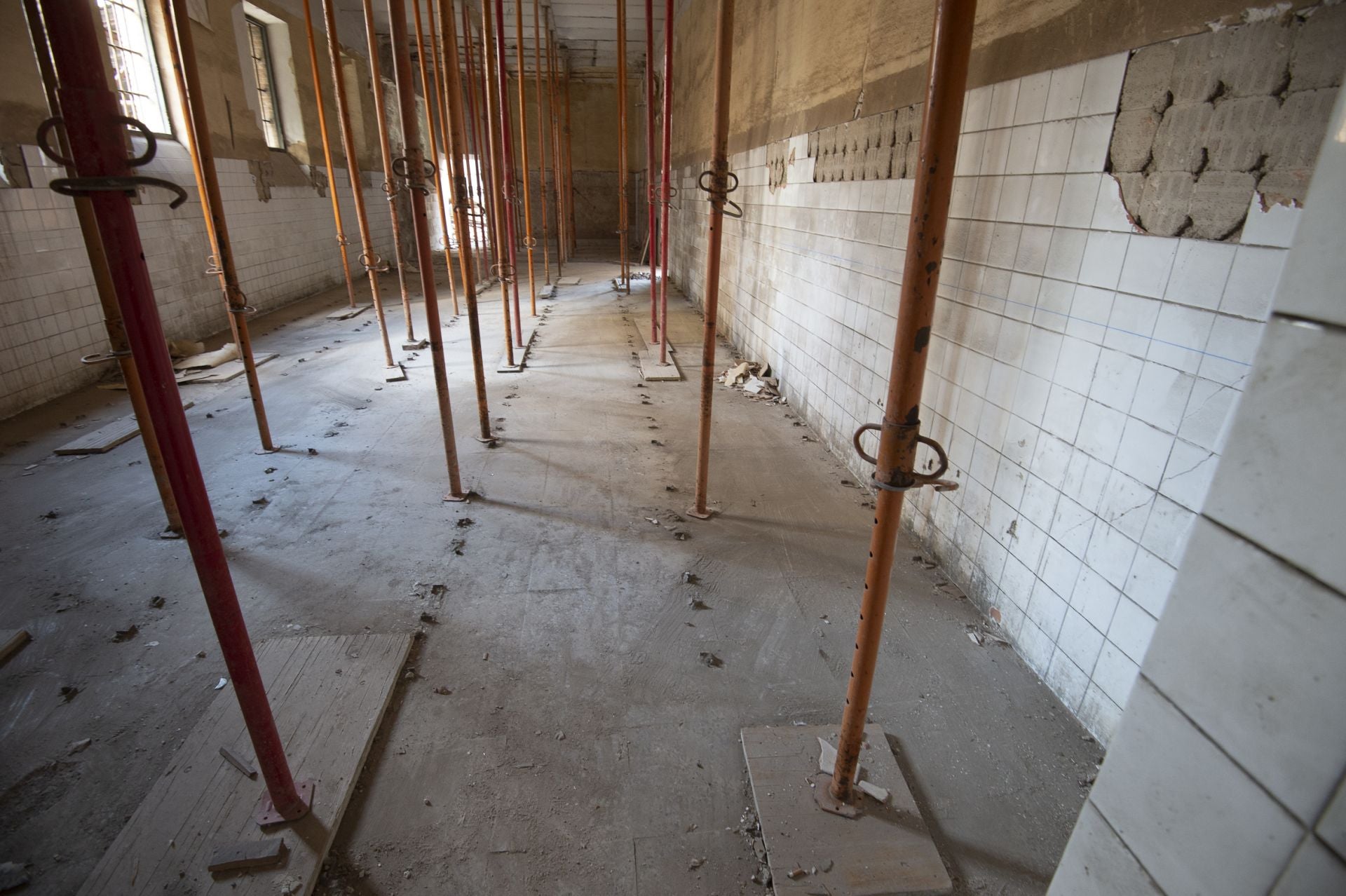 Las obras de consolidación de la estructura de la Cárcel Vieja de Murcia, en imágenes