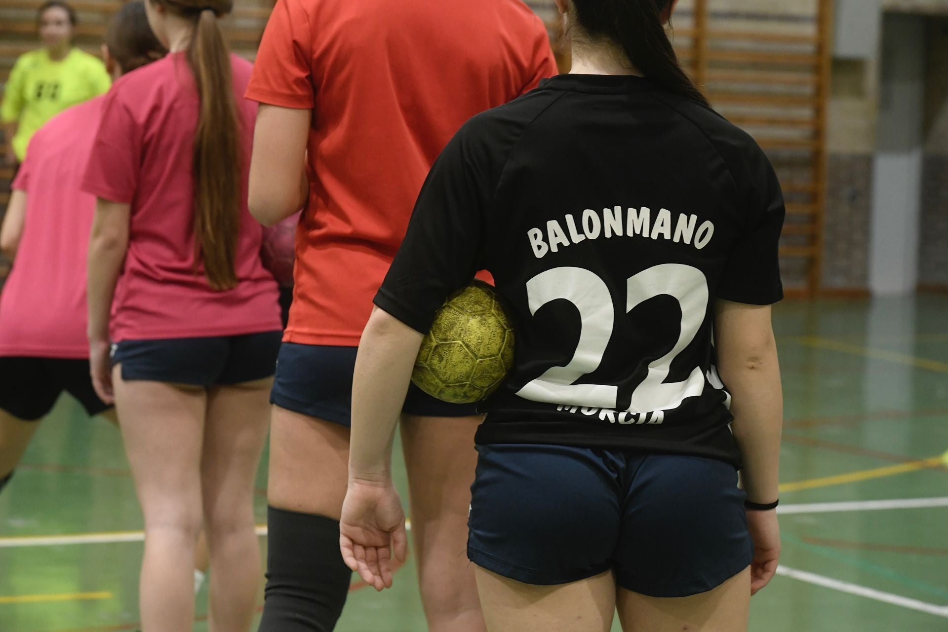 Entrenamiento del UCAM Balonmano, en imágenes