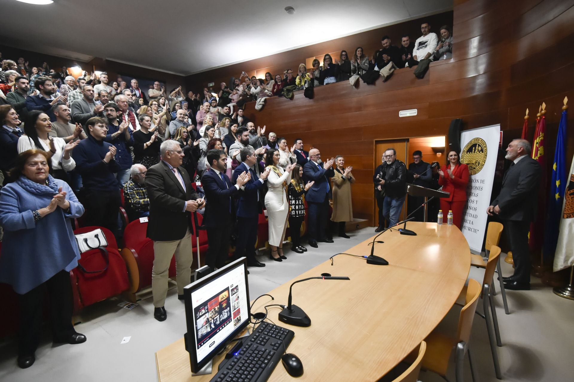 Presentación de las candidatas a abanderadas de Moros y Cristianos de Murcia, en imágenes