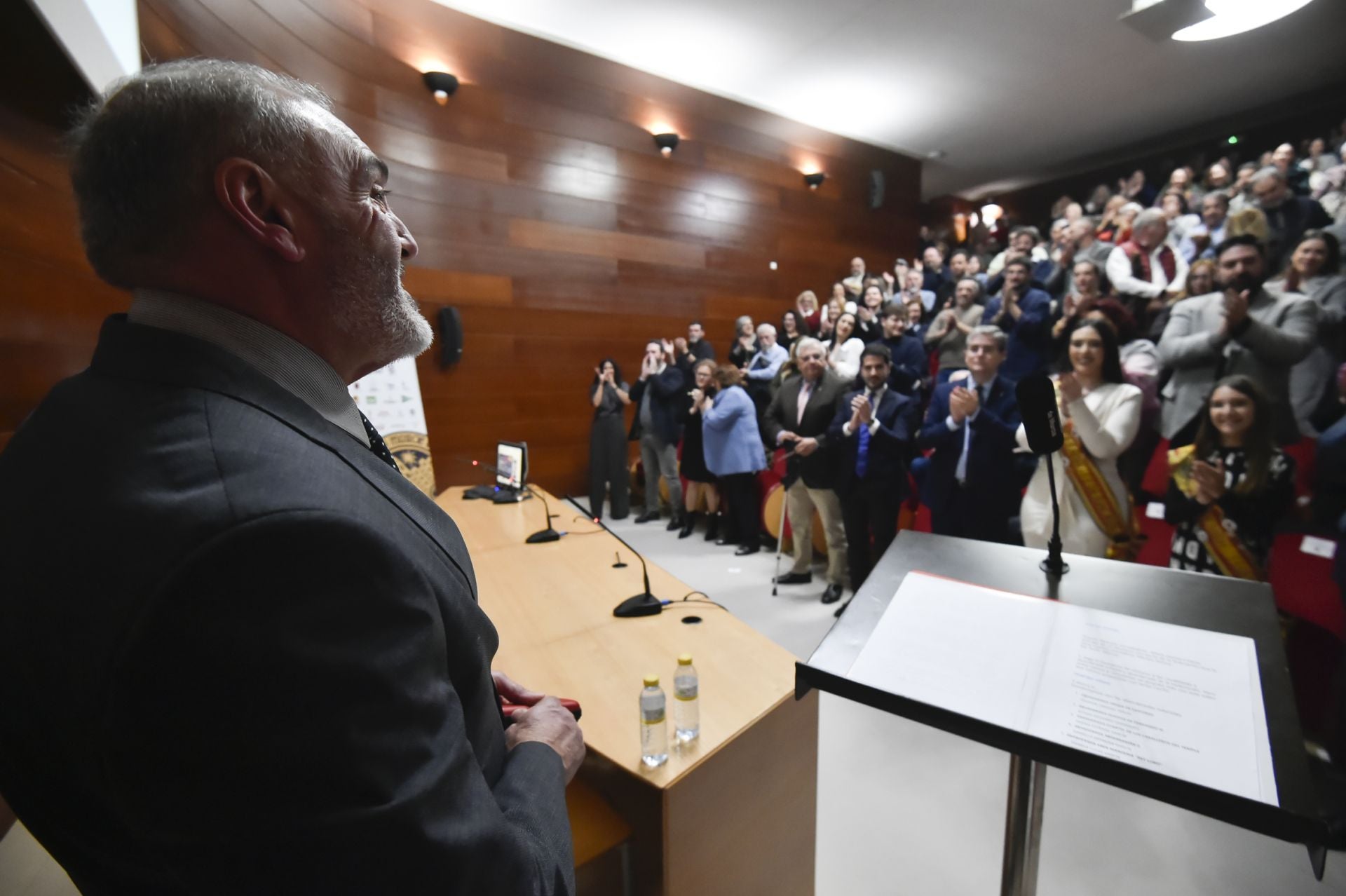 Presentación de las candidatas a abanderadas de Moros y Cristianos de Murcia, en imágenes