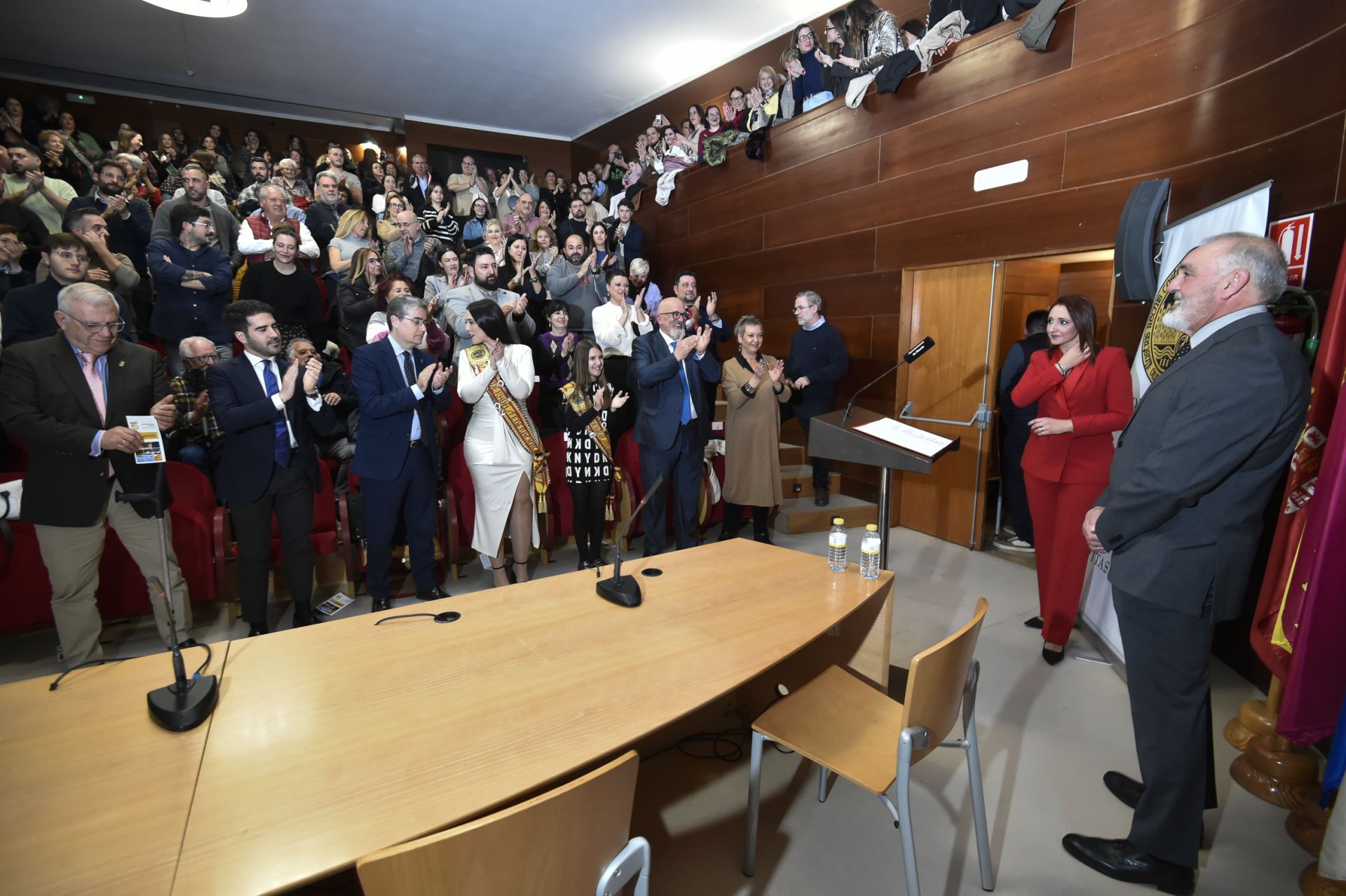 Presentación de las candidatas a abanderadas de Moros y Cristianos de Murcia, en imágenes