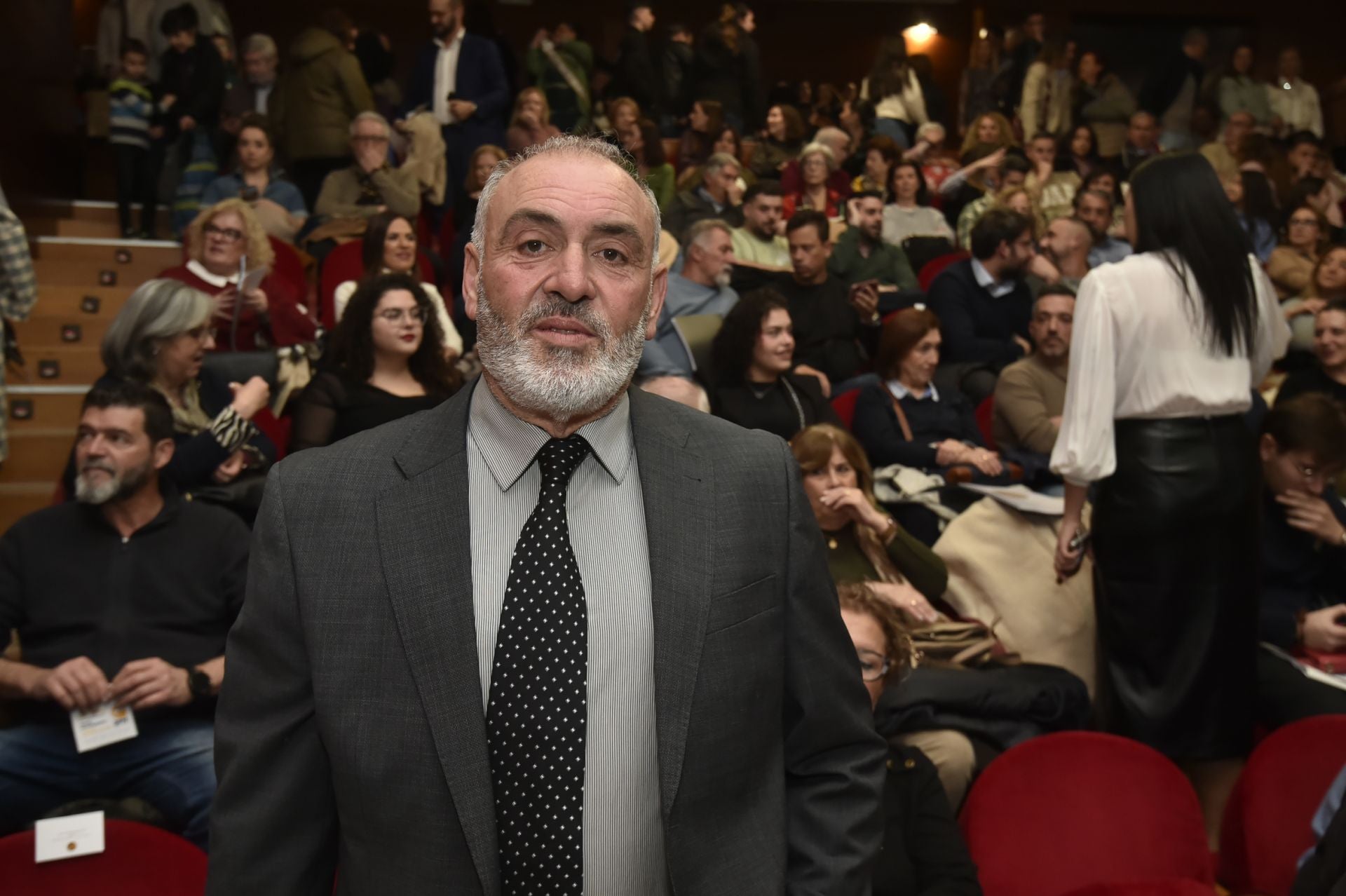 Presentación de las candidatas a abanderadas de Moros y Cristianos de Murcia, en imágenes