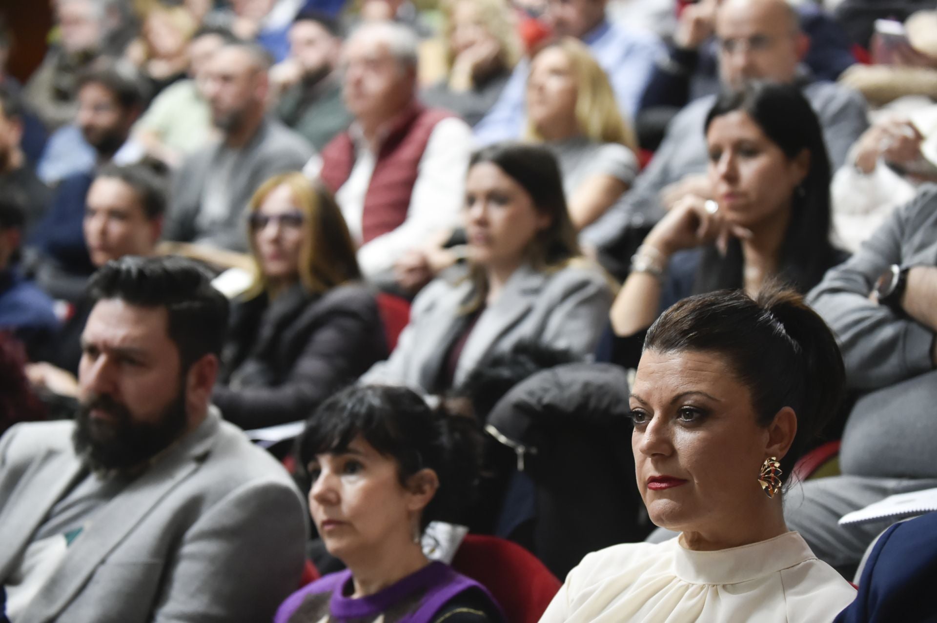 Presentación de las candidatas a abanderadas de Moros y Cristianos de Murcia, en imágenes