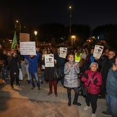 Concentración en la Glorieta, celebrada ayer.