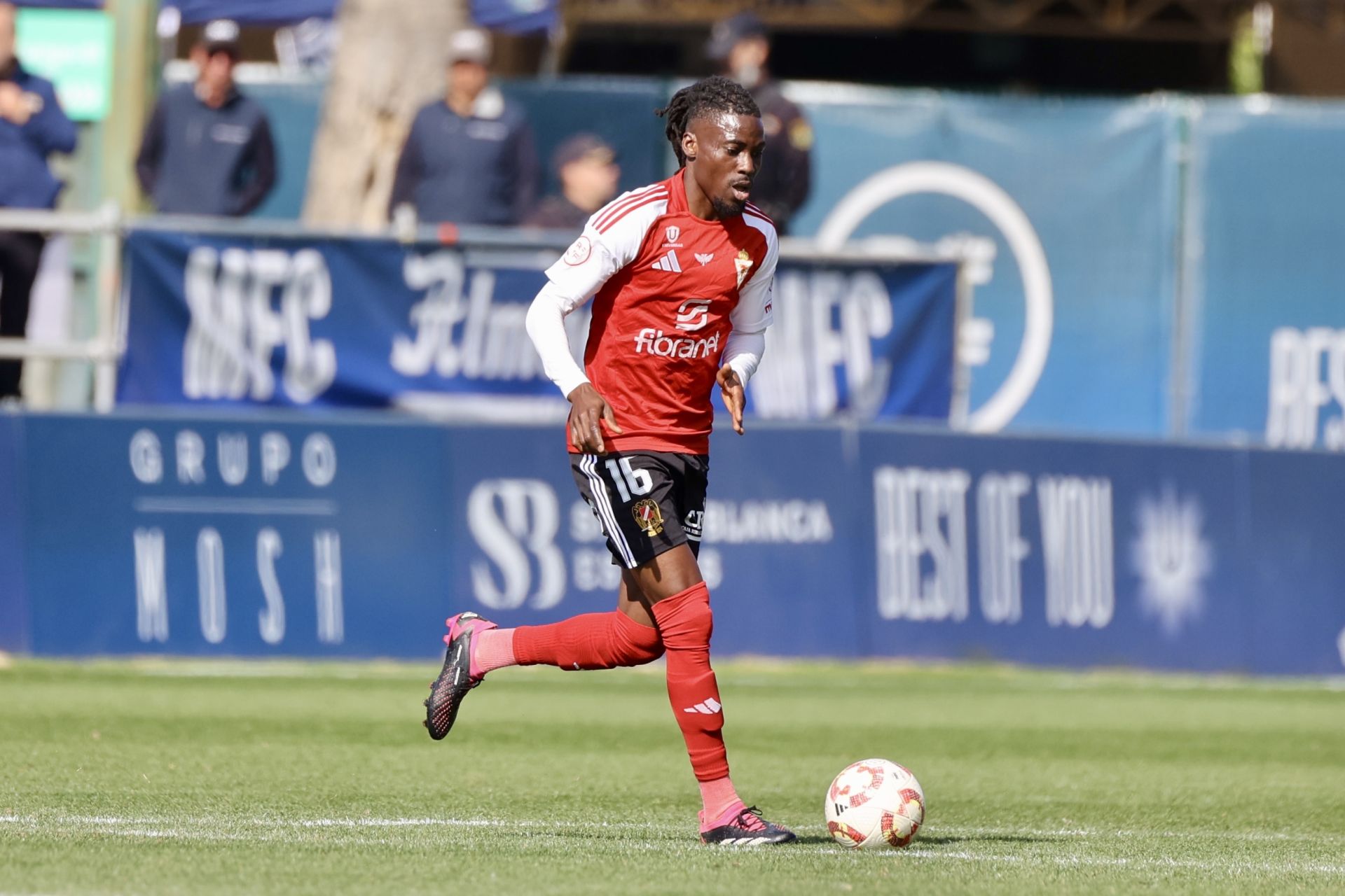 La victoria del Real Murcia frente al Marbella, en imágenes