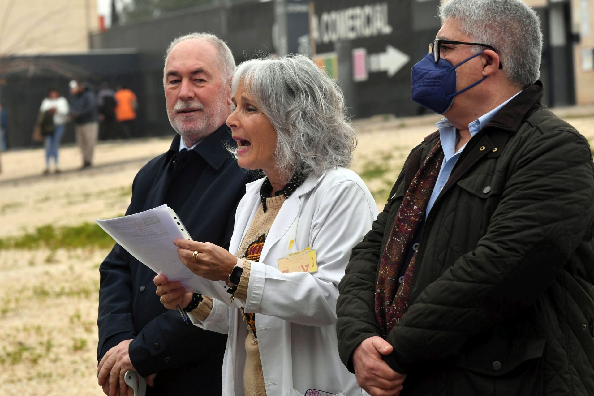 La protesta de los sanitarios por la reforma del Ministerio en La Arrixaca, en imágenes