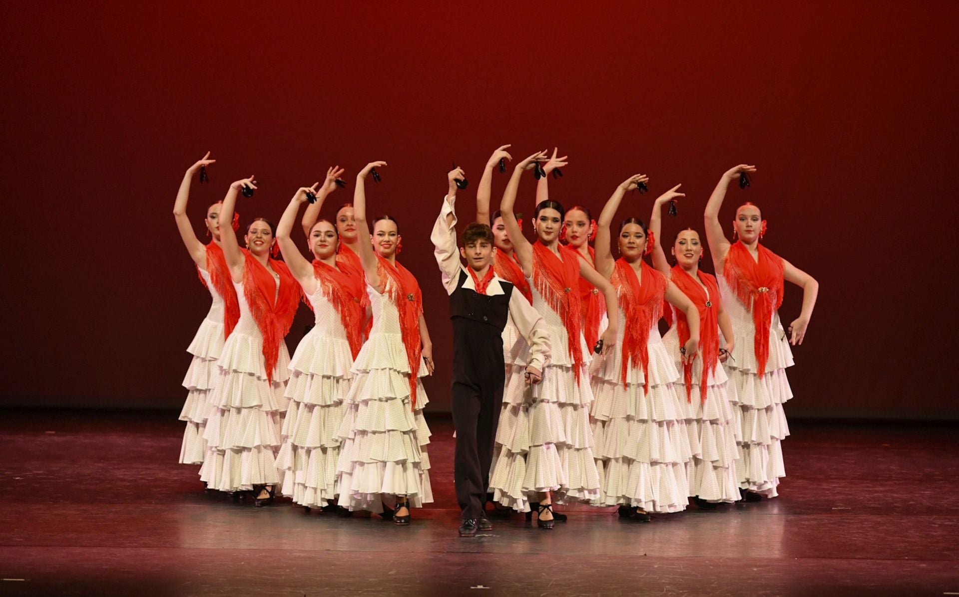 La primera gala de este miércoles del Conservatorio de Danza de Murcia, en imágenes