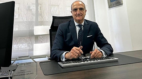 Resistencia al cambio y barreras tecnológicas: Retos de digitalizar un despacho jurídico o asesoría