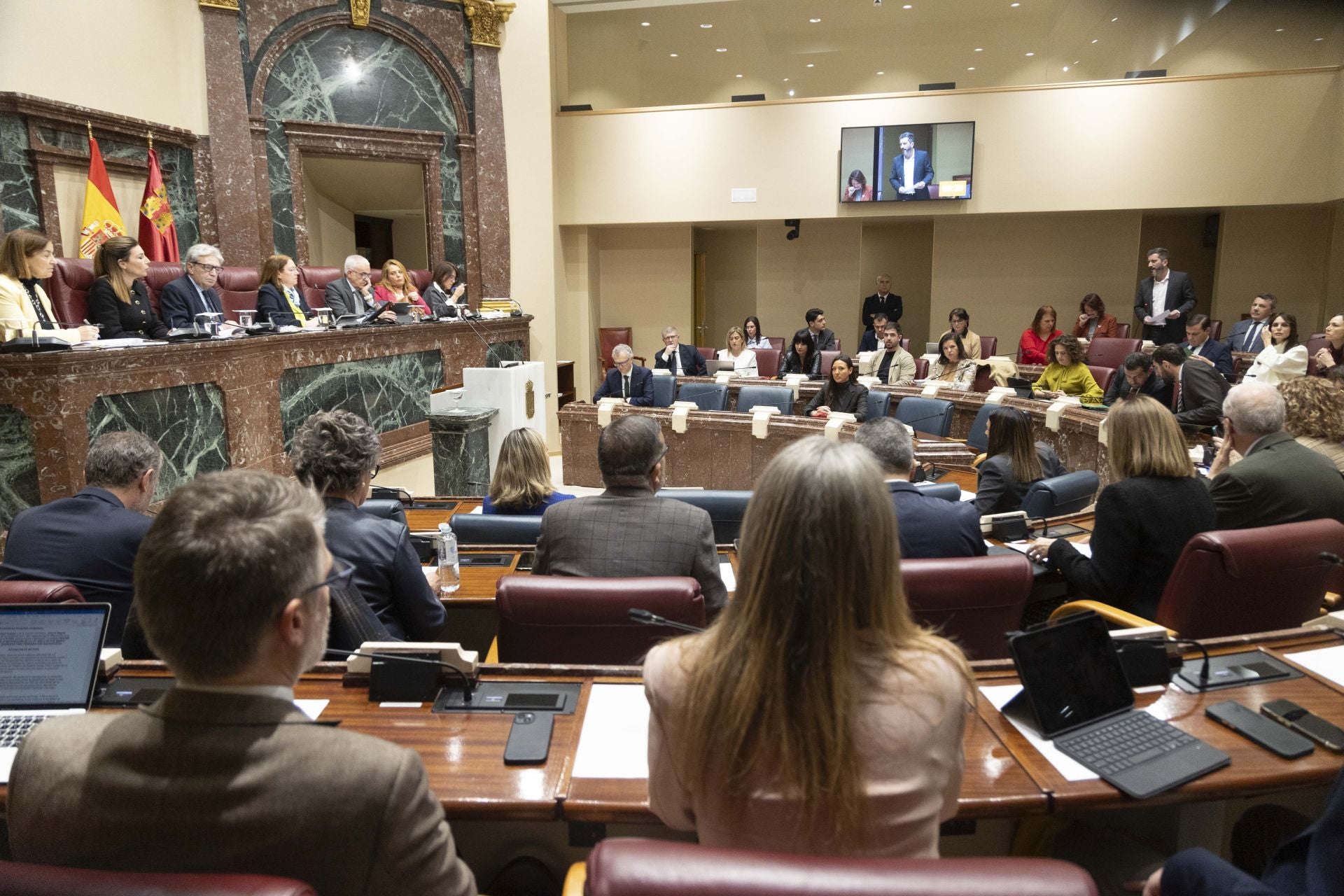 El Pleno de la Asamblea Regional de este viernes, en imágenes