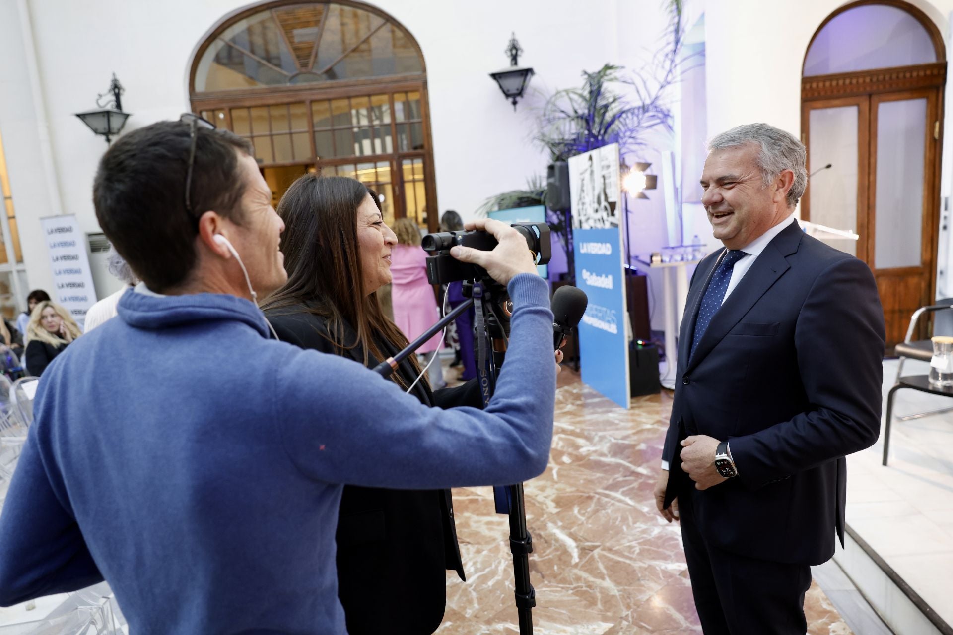 El foro &#039;Expertas Profesionales&#039;, en imágenes