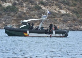 Una embarcación de los GEAS de la Guardia Civil, en una imagen de archivo.