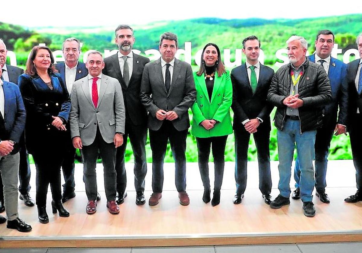 Visita de los consejeros a algunos de los miembros de Fepex durante la feria de Berlín.