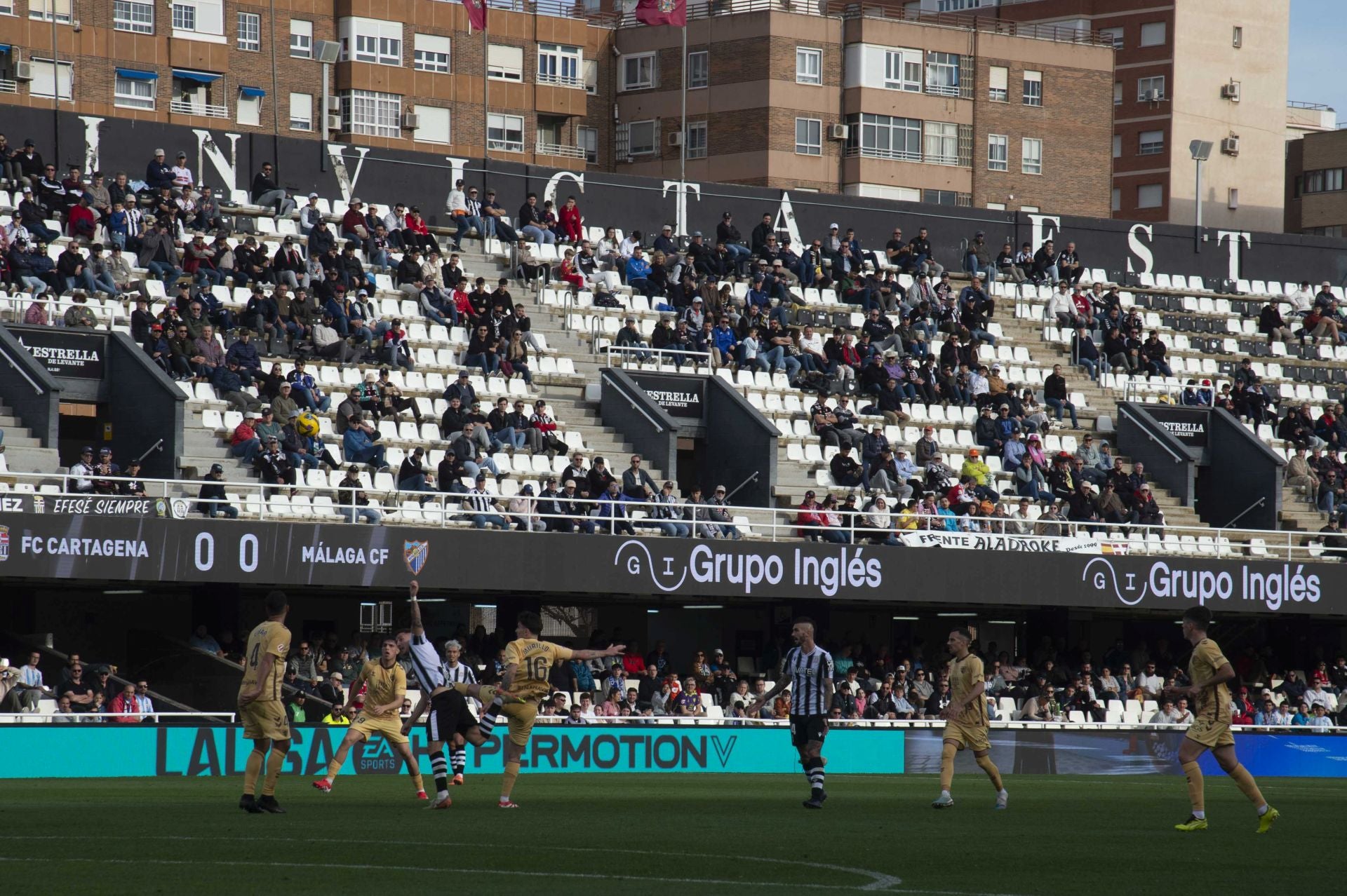 La derrota del Cartagena frente al Málaga, en imágenes