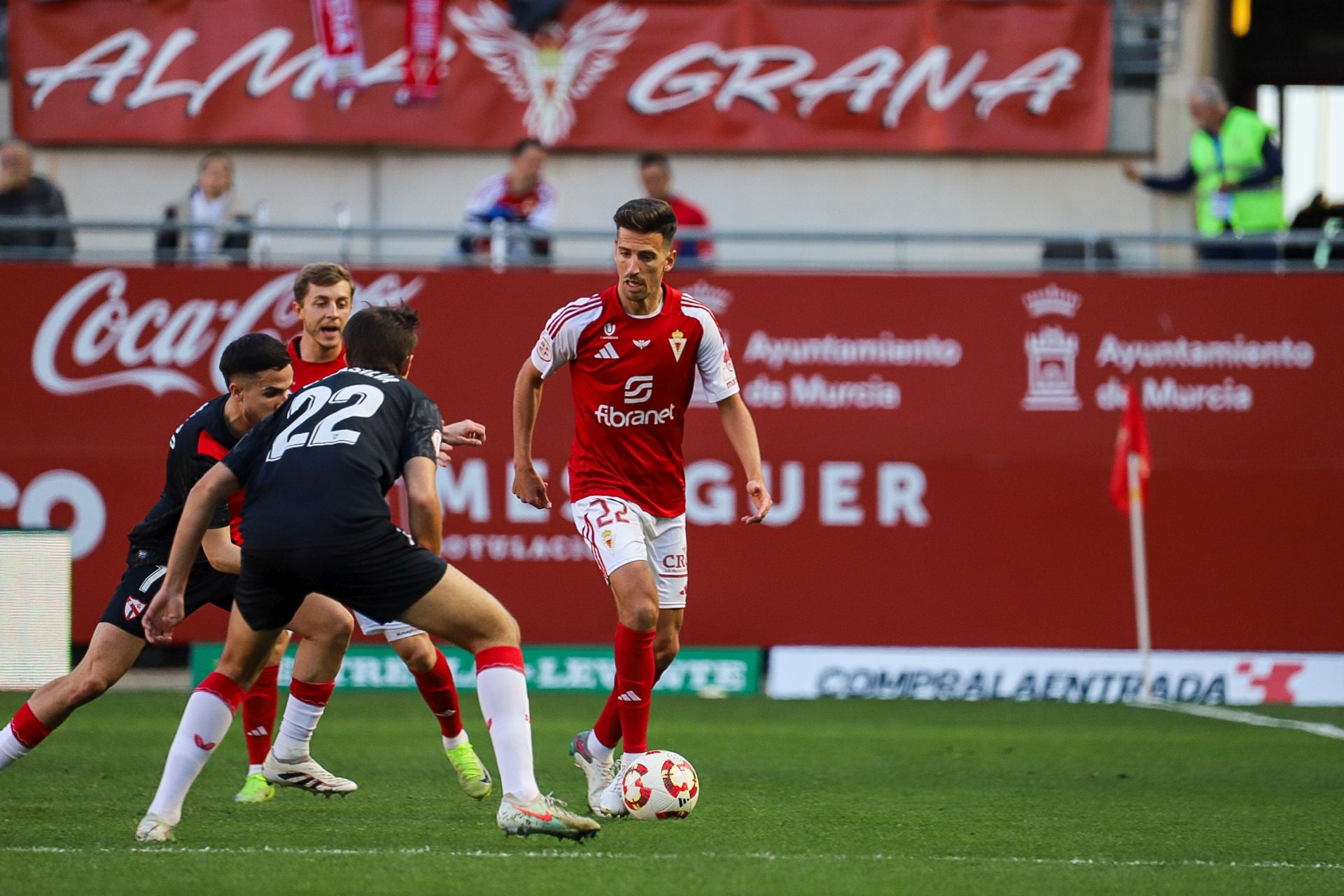 La derrota del Real Murcia frente al Sevilla Atlético, en imágenes