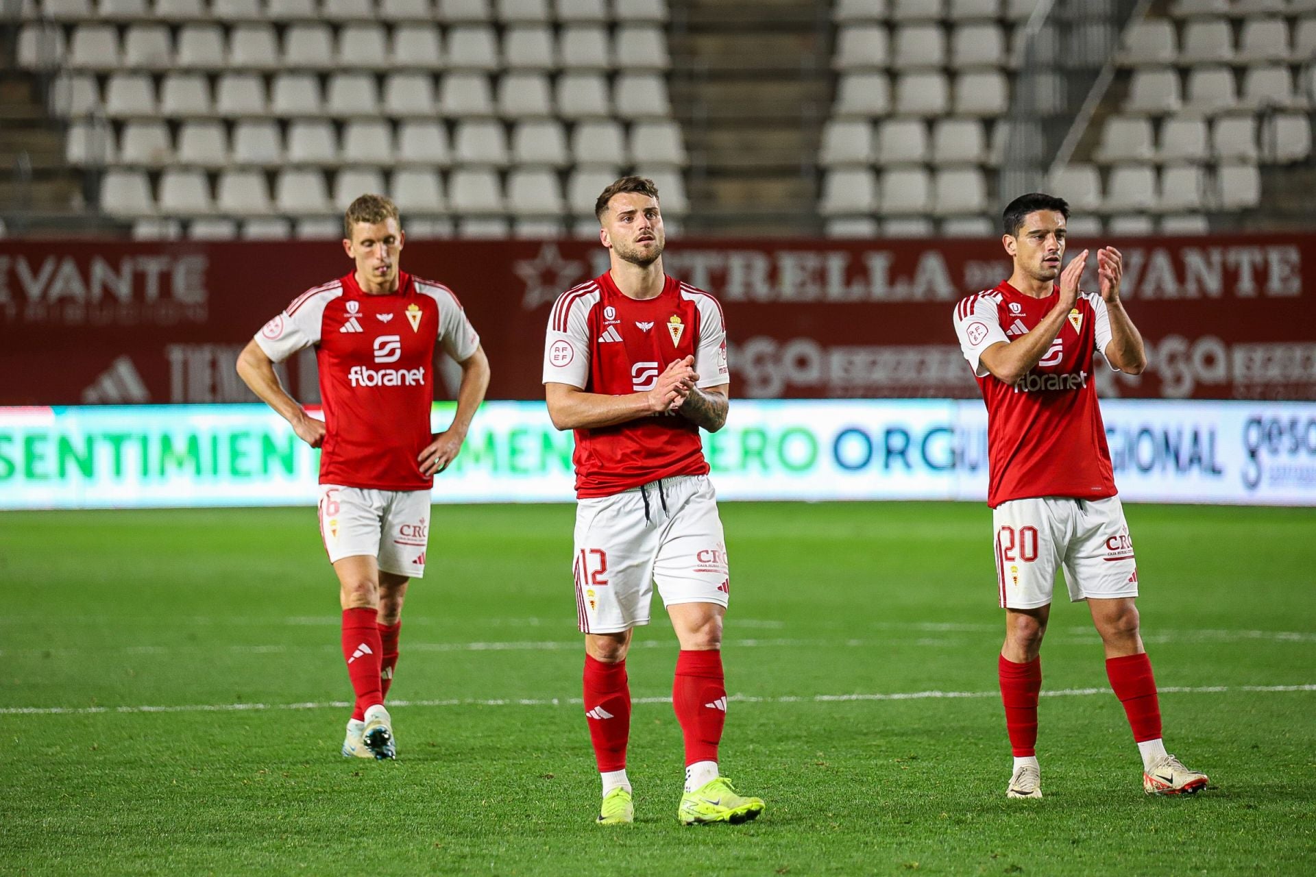 La derrota del Real Murcia frente al Sevilla Atlético, en imágenes