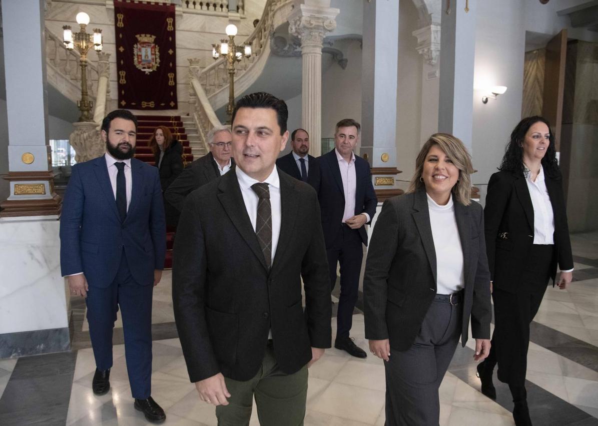 Imagen secundaria 1 - La reunión de los regidores tuvo lugar en el Palacio Consistorial.