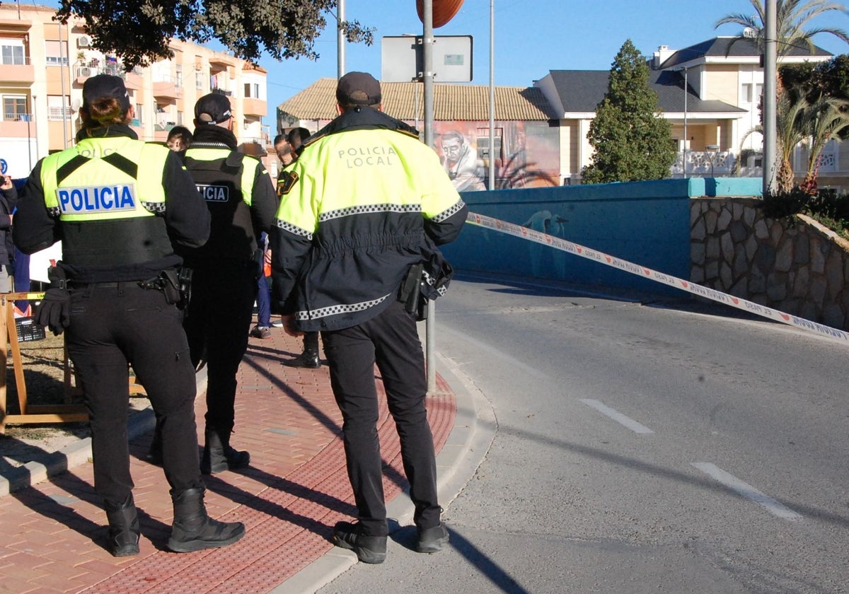 Agentes de la Policía Local de Rojales en una foto de archivo