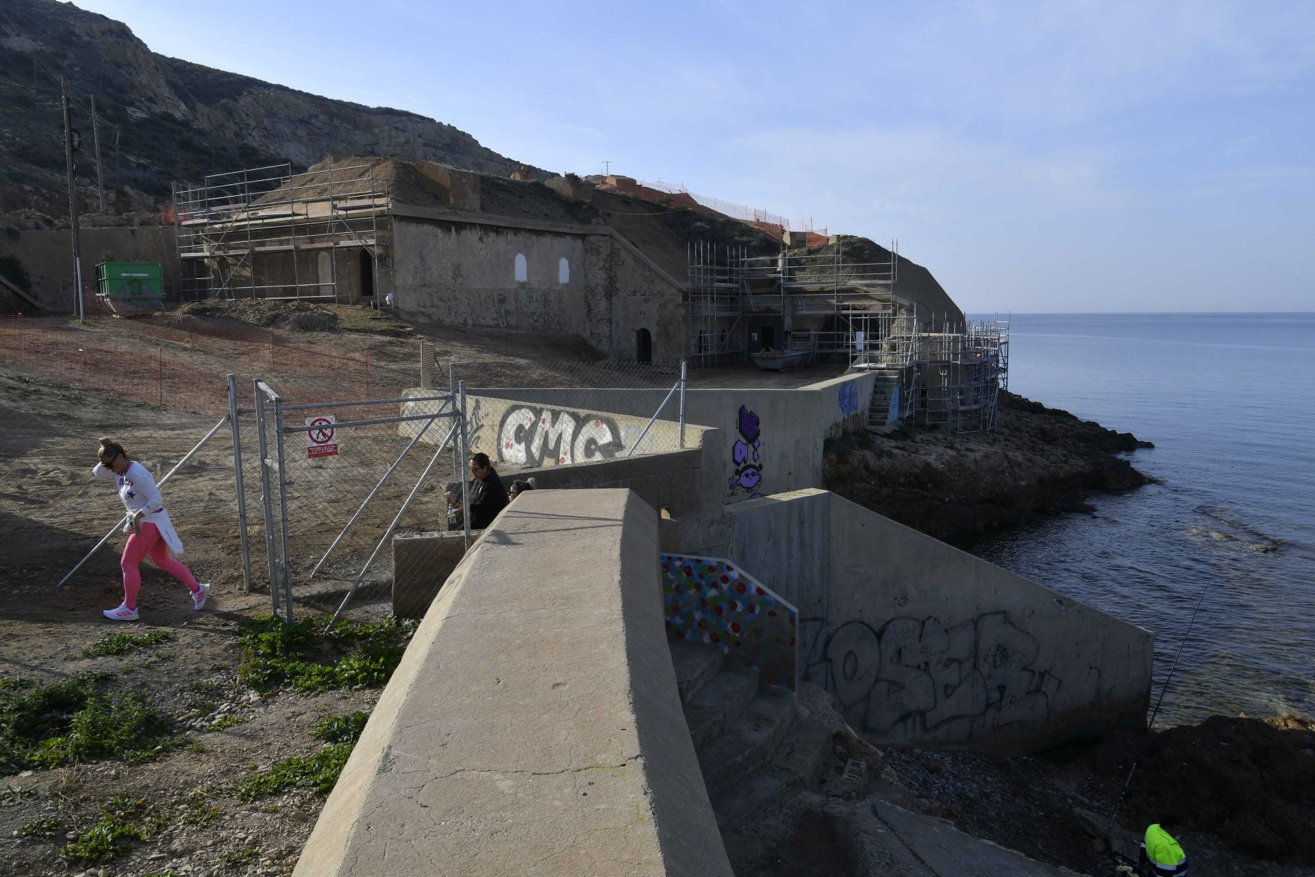 Los trabajos de rehabilitación de la batería de San Leandro de Cartagena, en imágenes