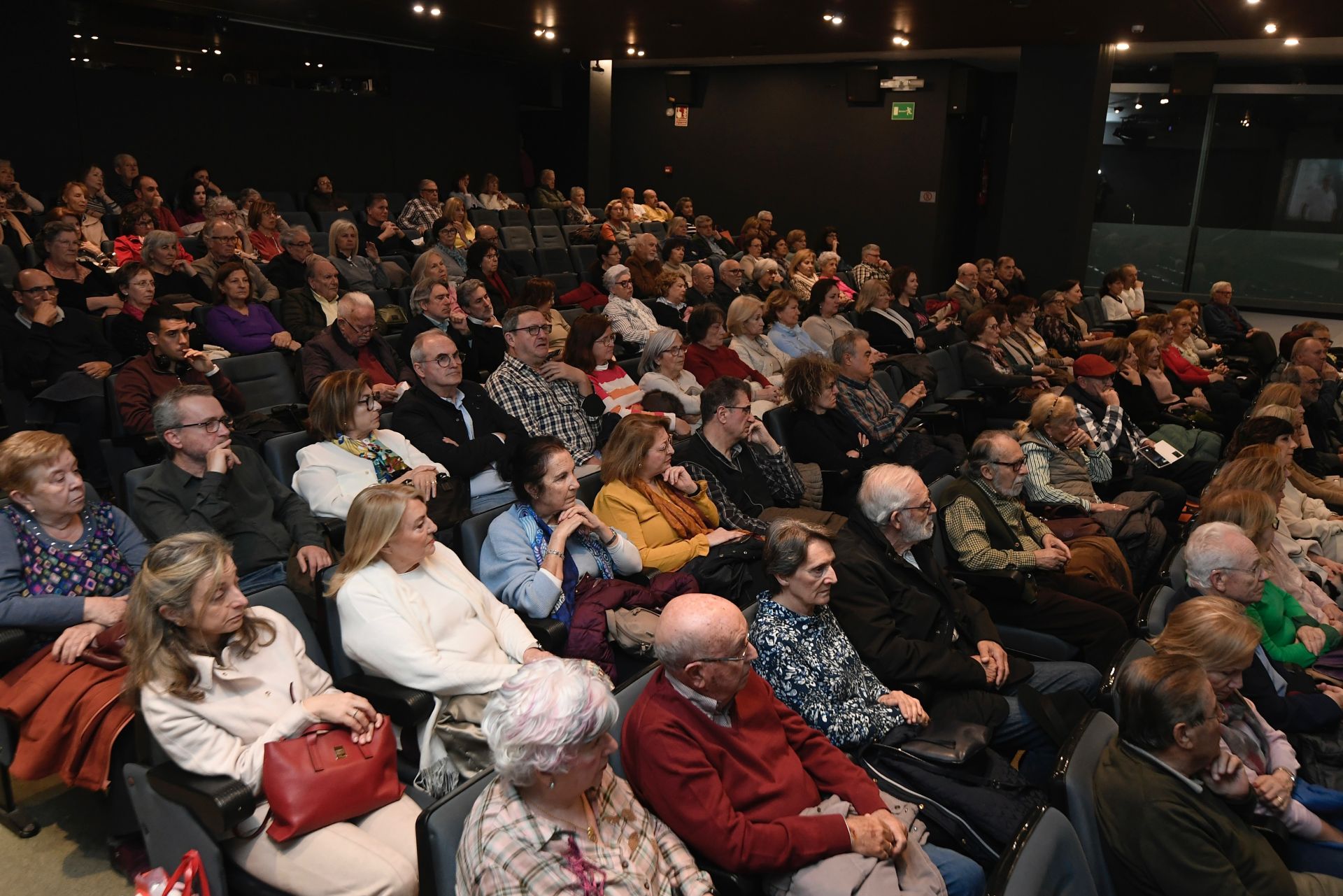 Aitor Larrabide en el Aula de Cultura de LA VERDAD, en imágenes