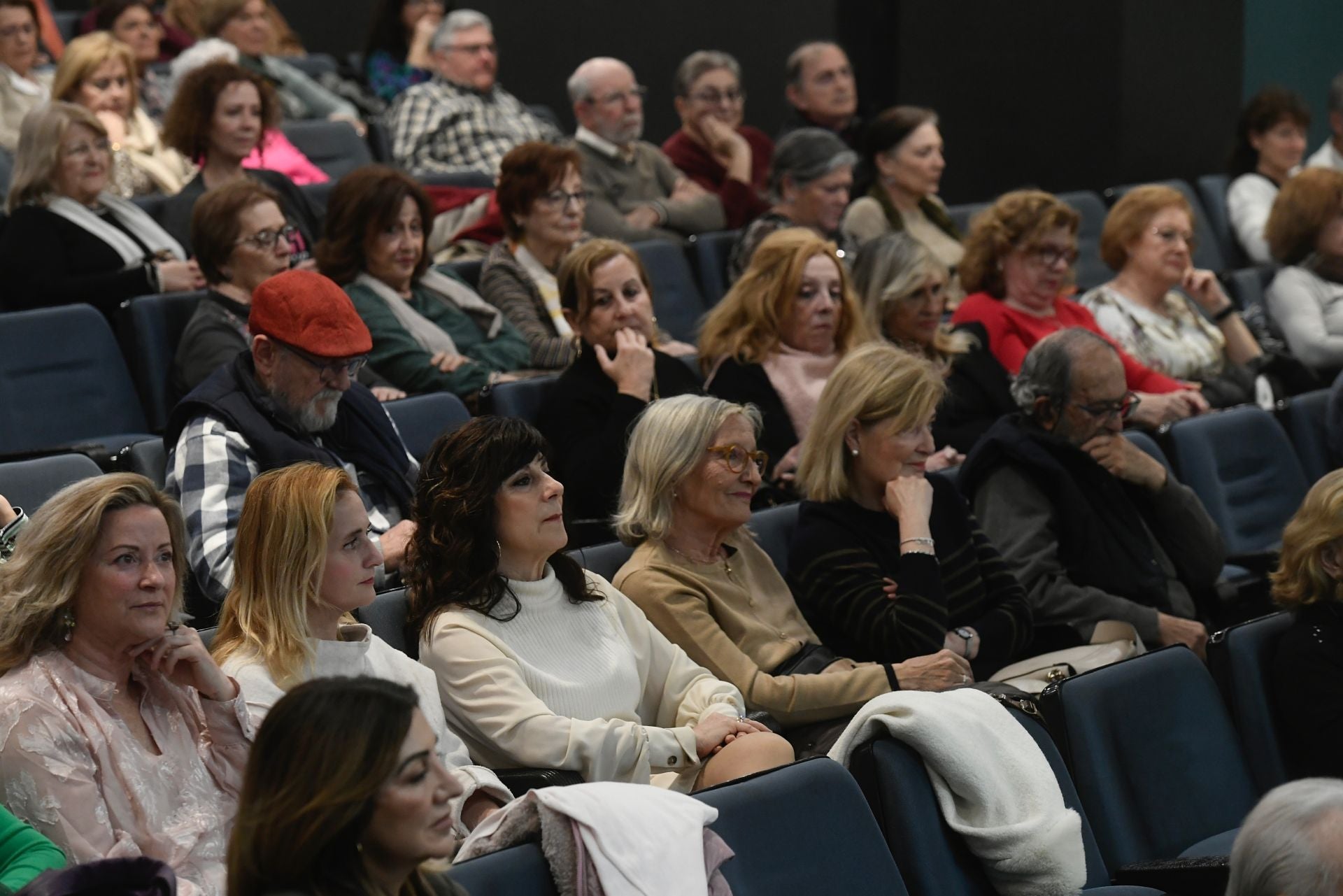 Aitor Larrabide en el Aula de Cultura de LA VERDAD, en imágenes