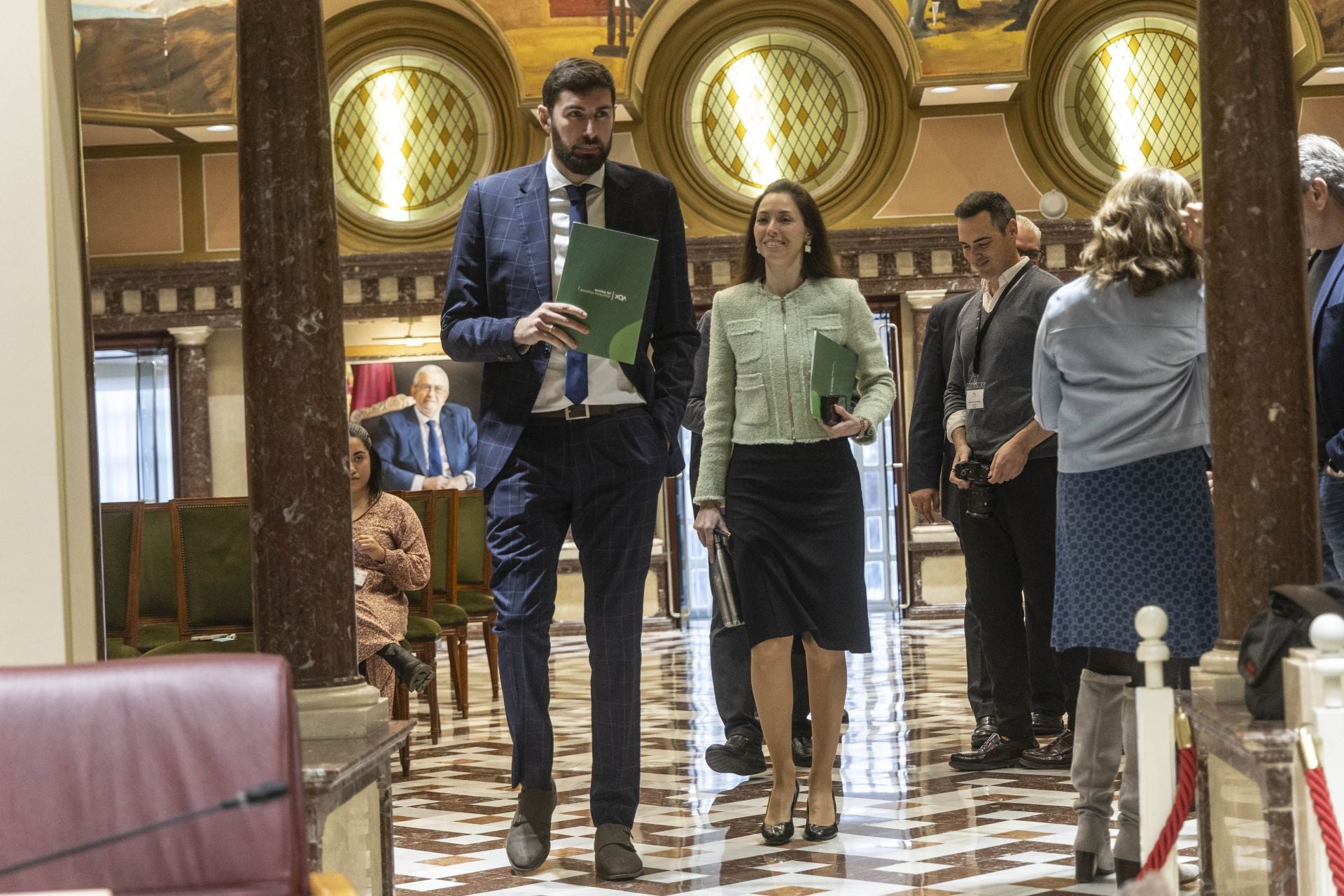 El Pleno de la Asamblea Regional de este viernes, en imágenes