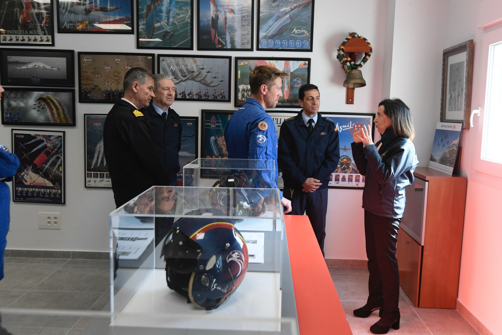 La visita de la ministra de Defensa a la Academia General del Aire de San Javier, en imágenes