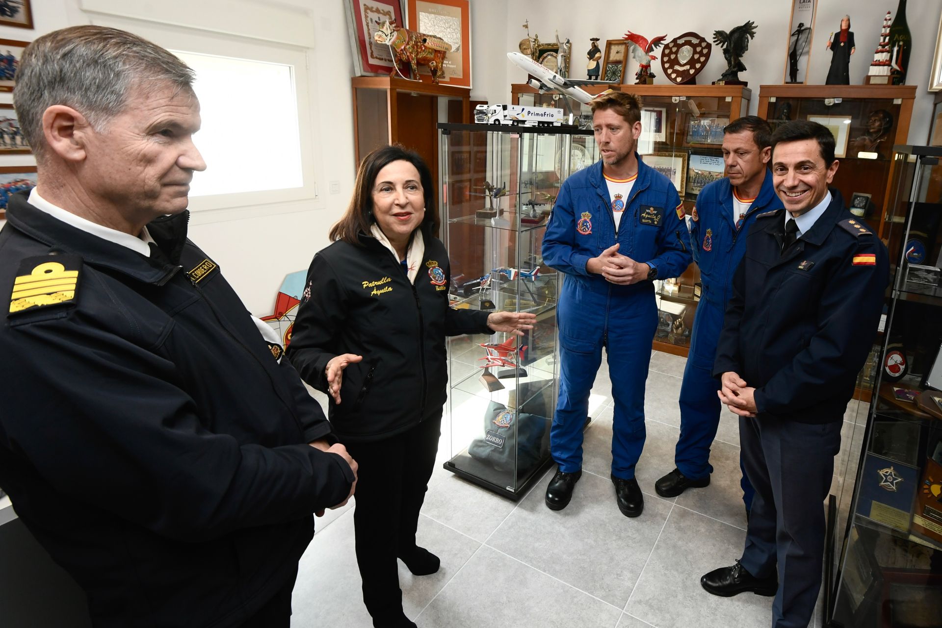 La visita de la ministra de Defensa a la Academia General del Aire de San Javier, en imágenes